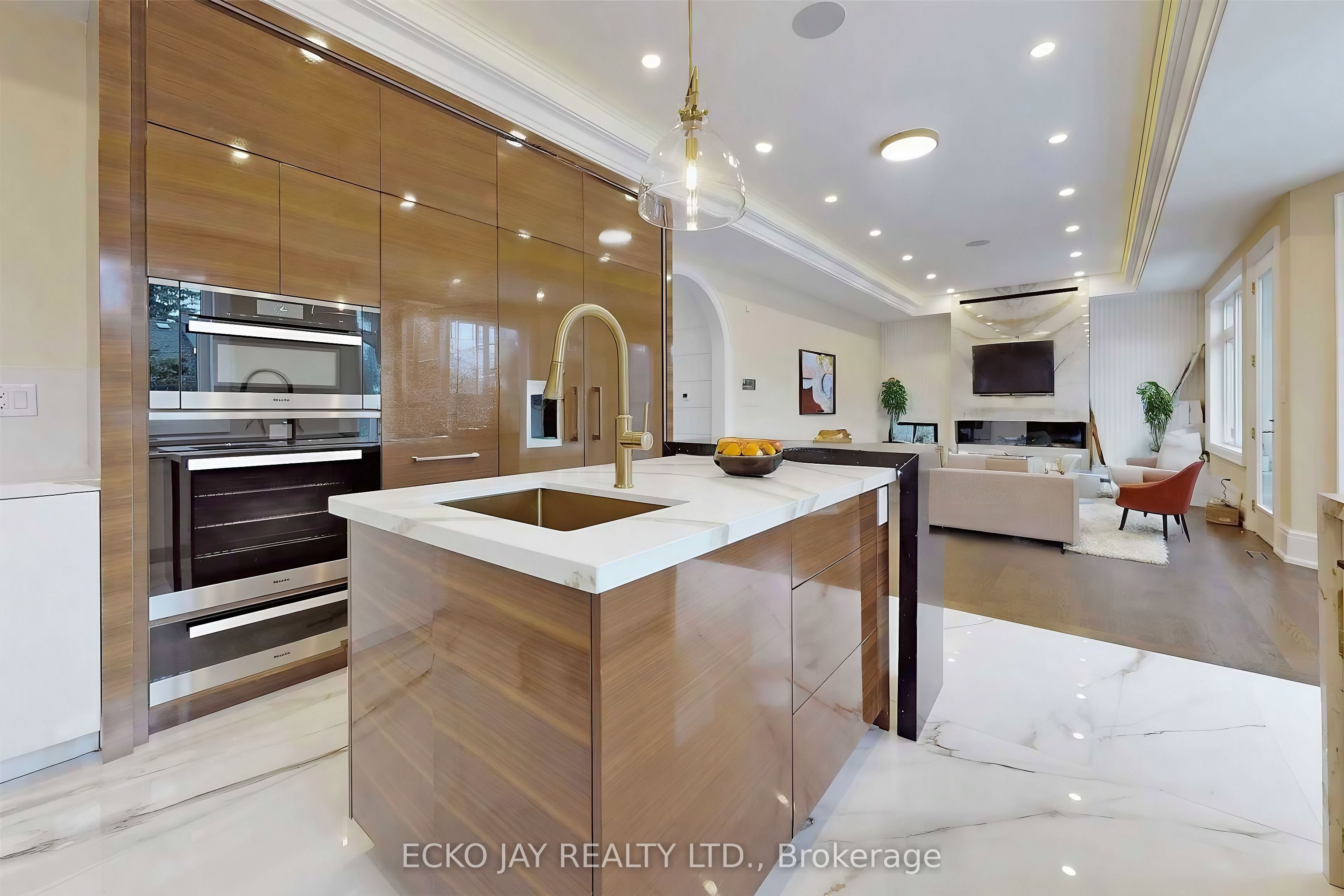 10 Jocelyn Crescent Property Photo 11