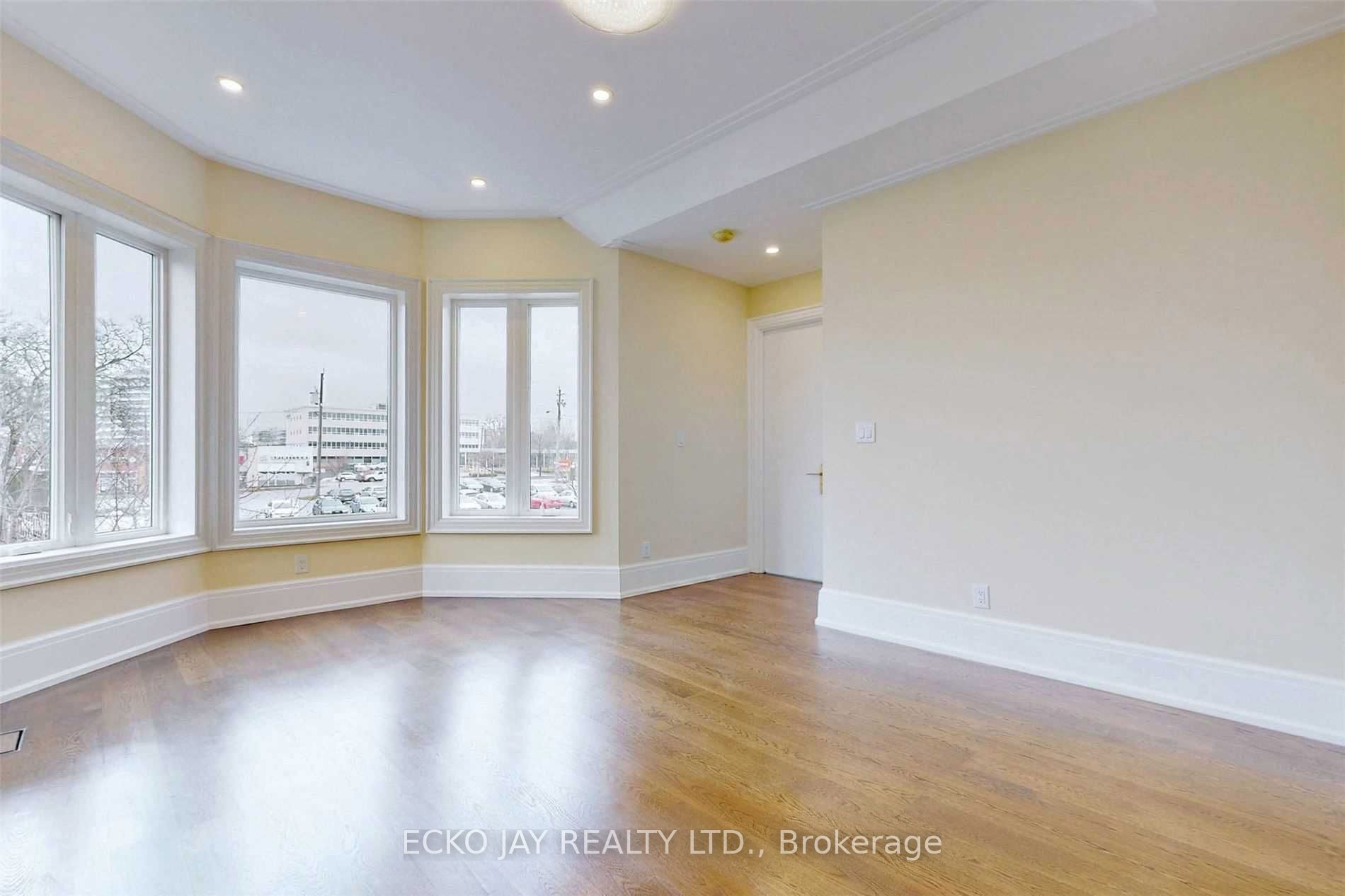 10 Jocelyn Crescent Property Photo 18