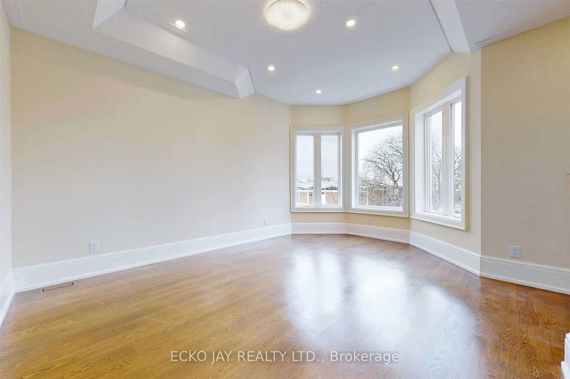 10 Jocelyn Crescent Property Photo 19