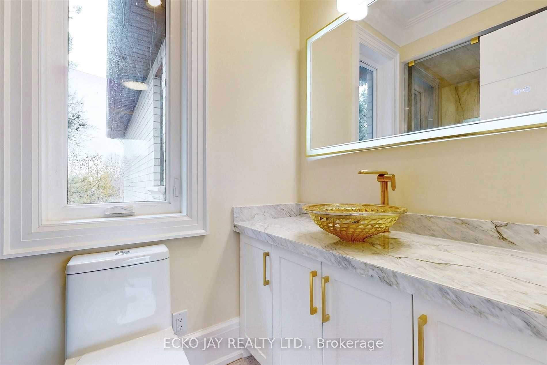 10 Jocelyn Crescent Property Photo 24