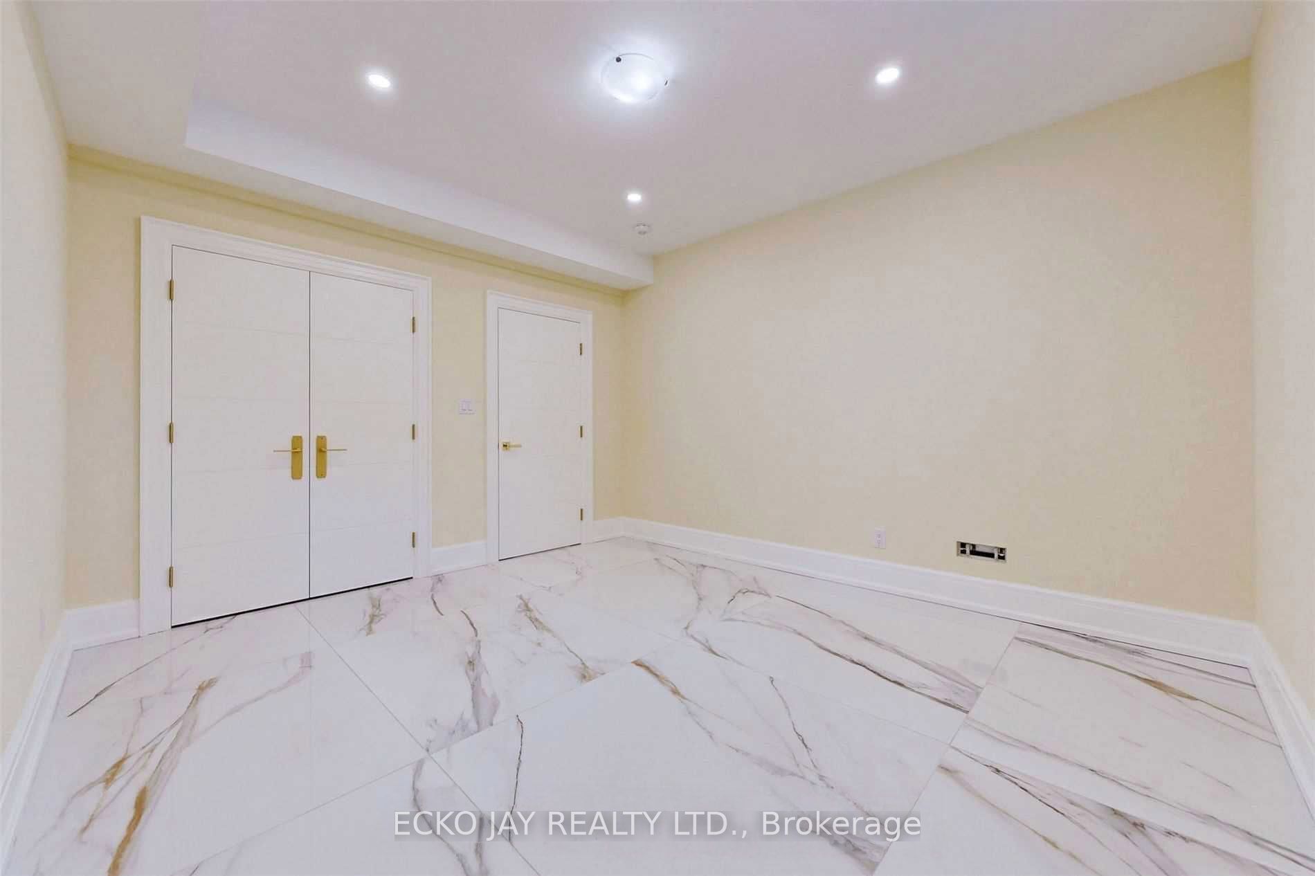 10 Jocelyn Crescent Property Photo 39