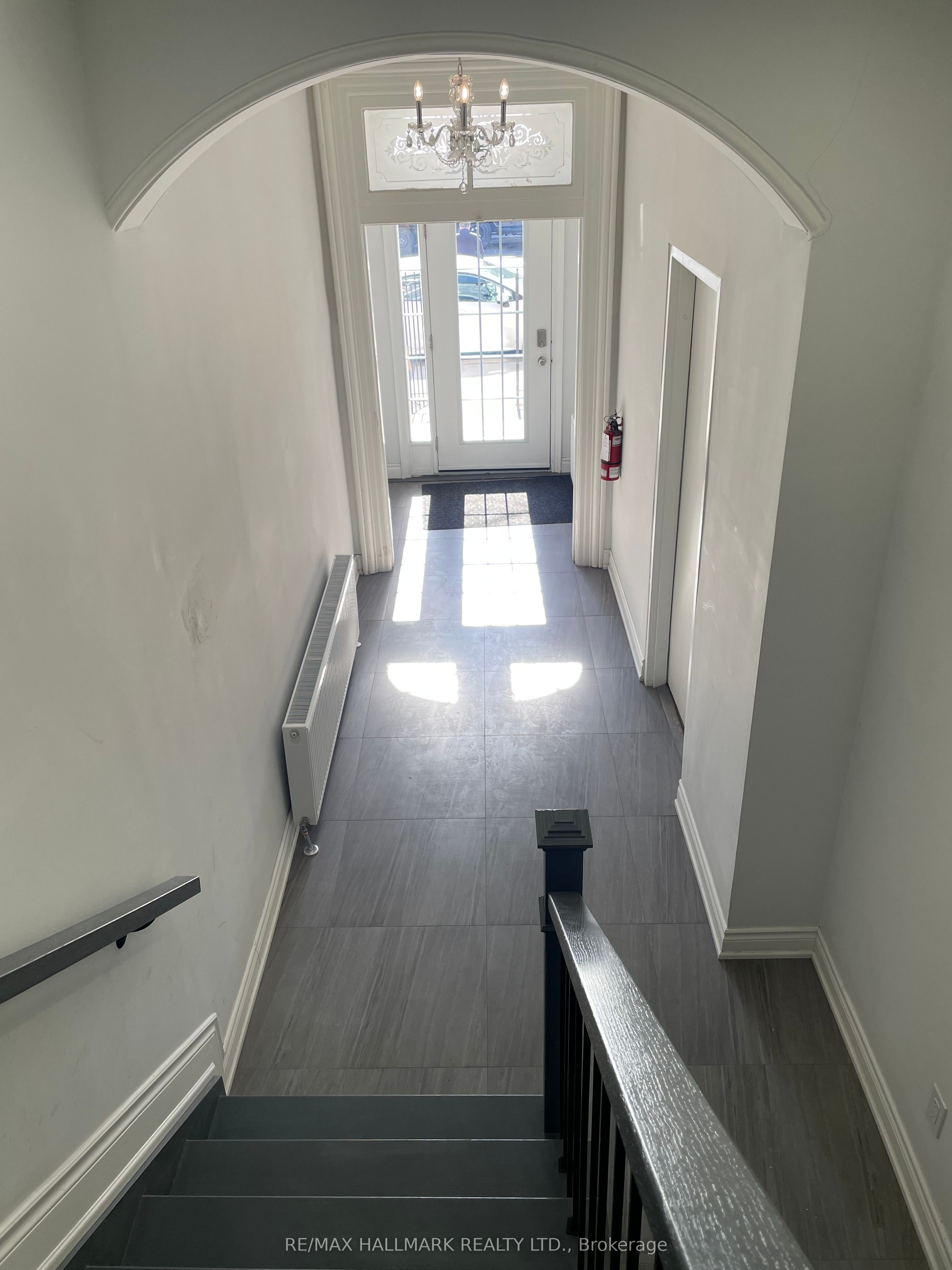 414 Dundas Street E Property Photo 2