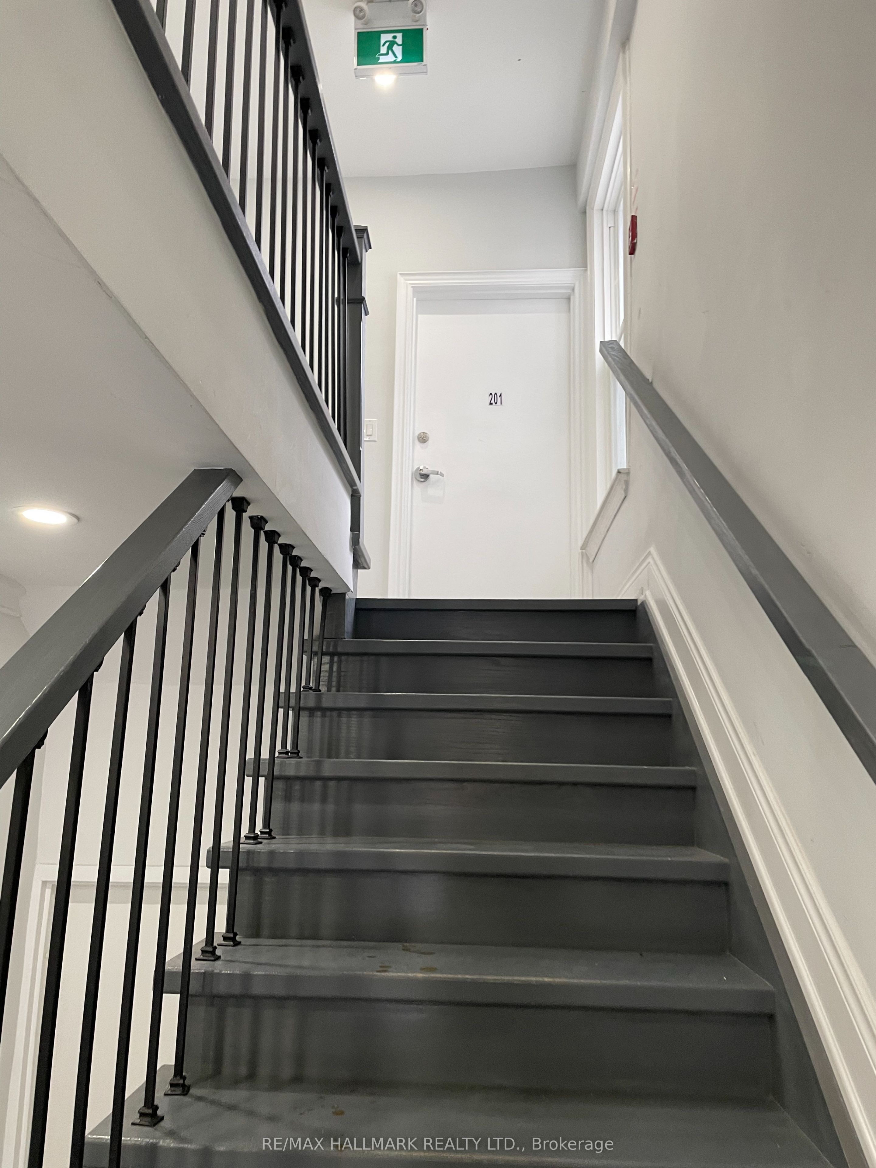 414 Dundas Street E Property Photo 3