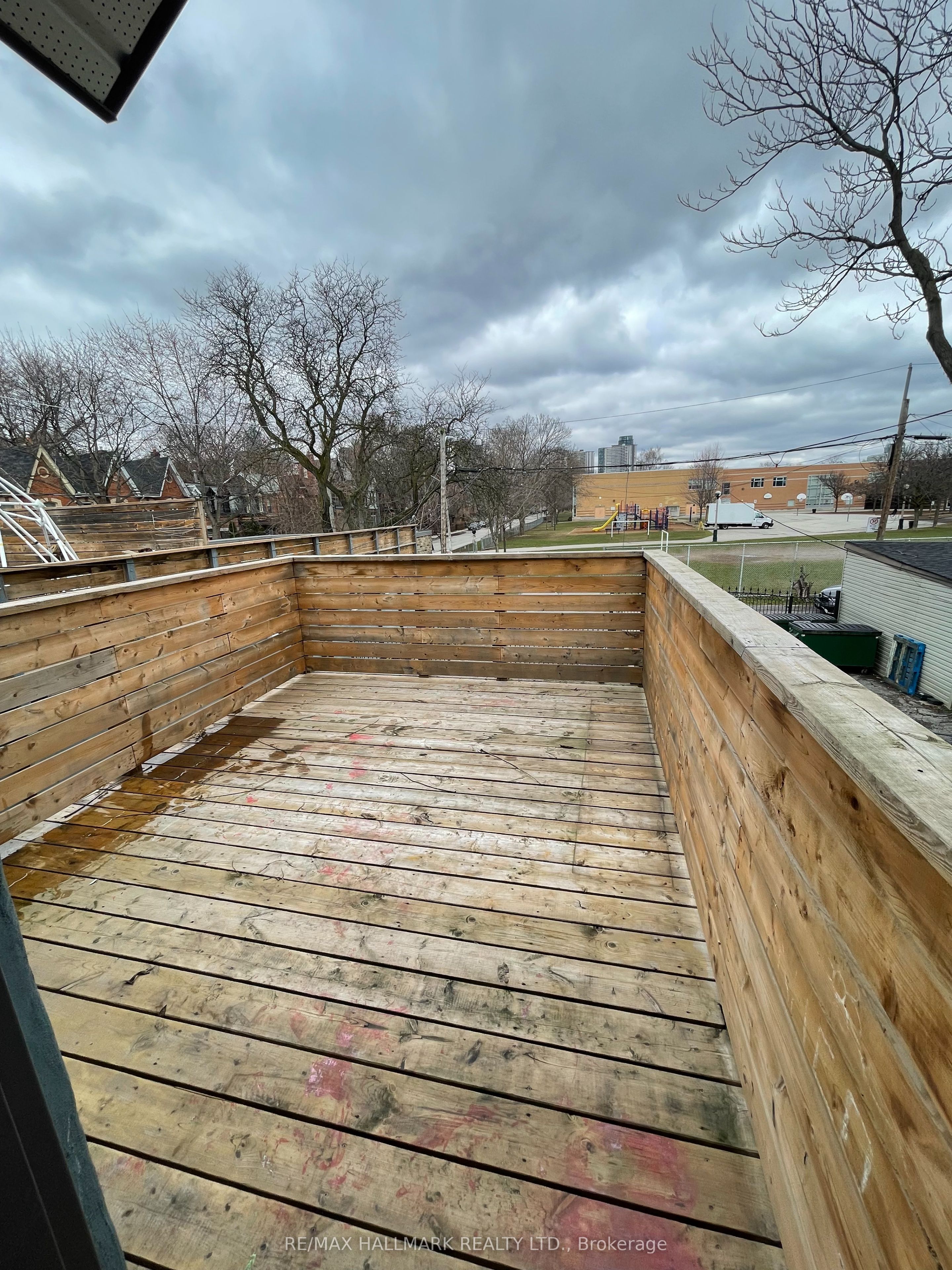 414 Dundas Street E Property Photo 19