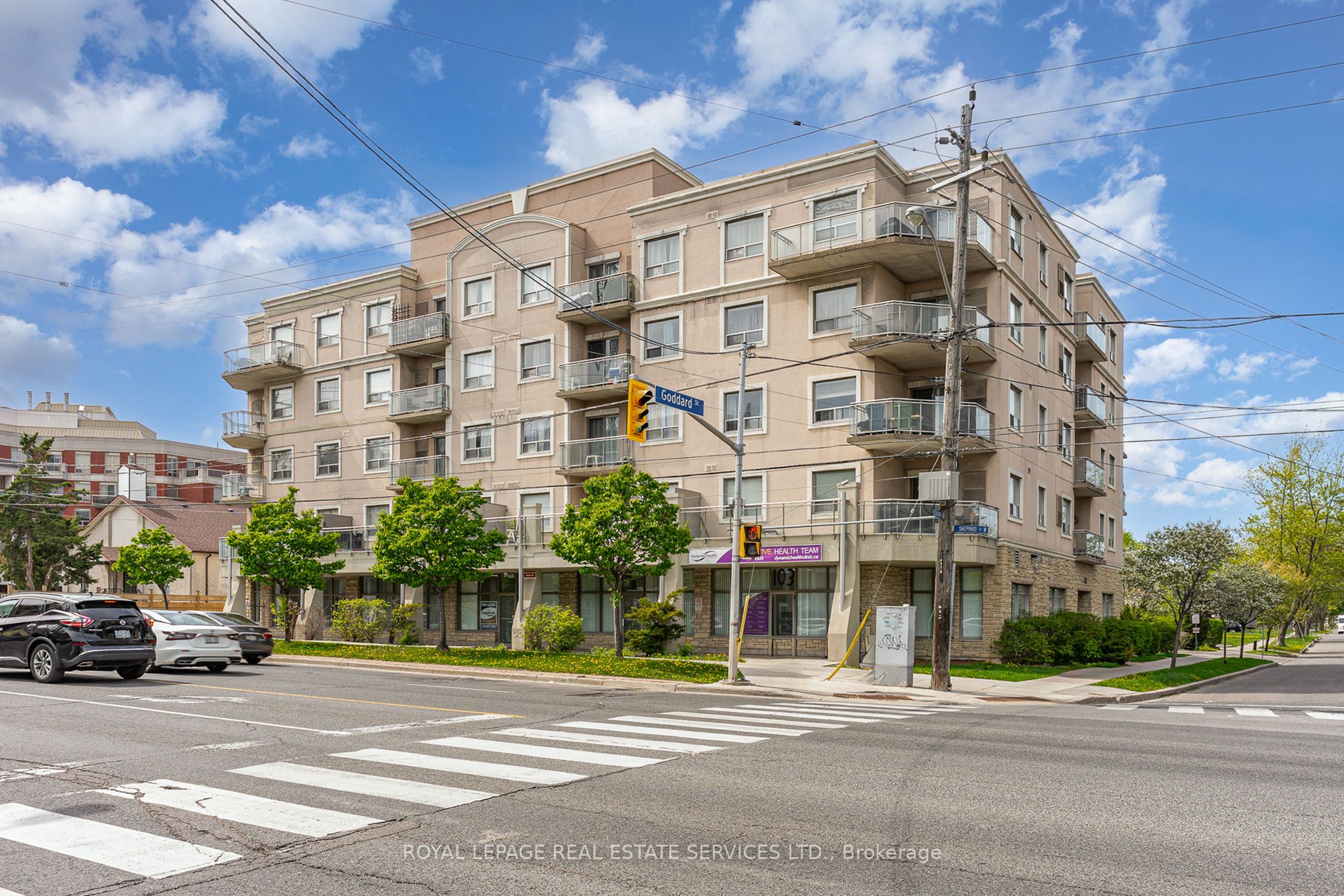 #303 - 778 Sheppard Avenue Property Photo 2