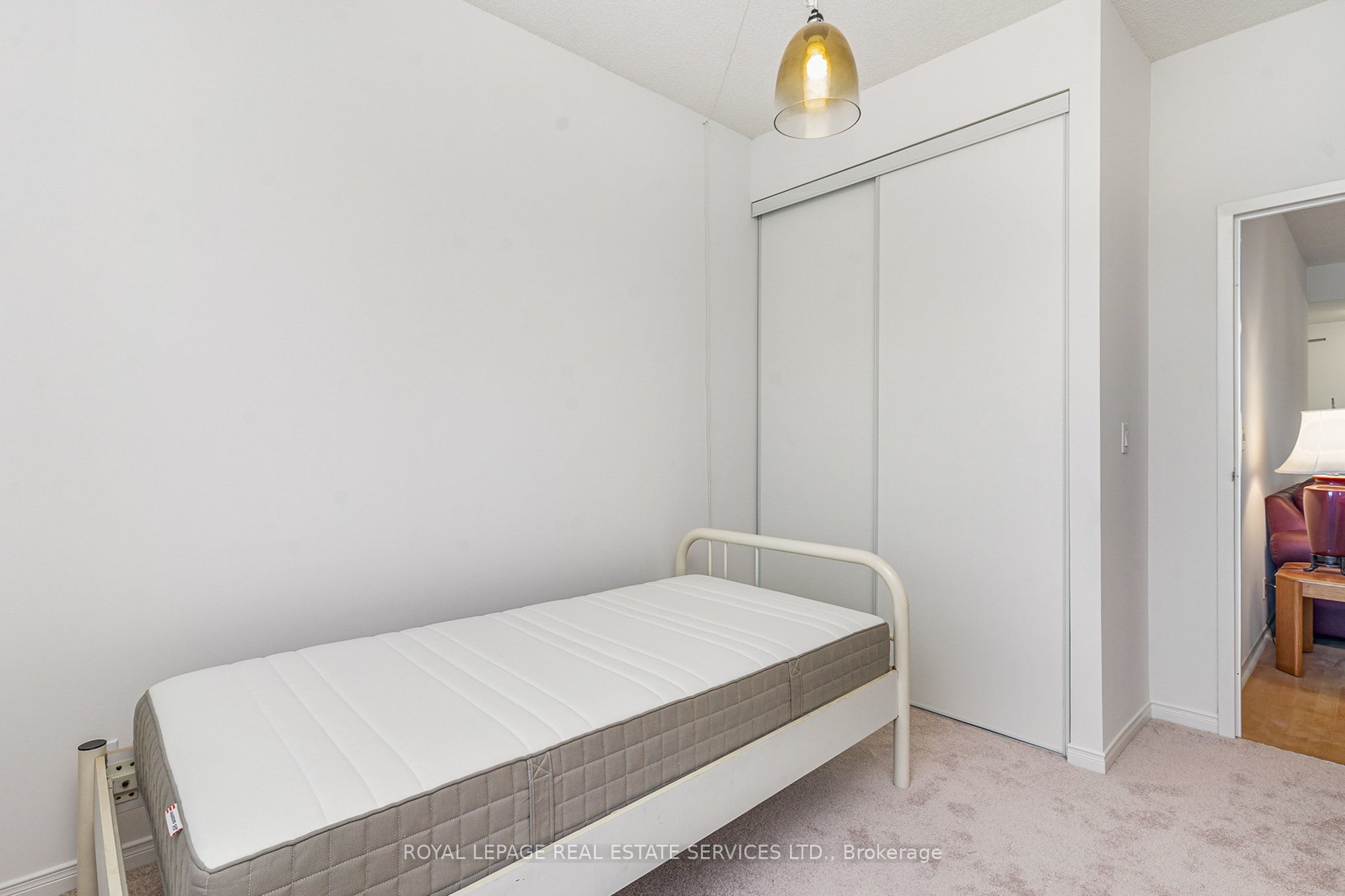 #303 - 778 Sheppard Avenue Property Photo 12