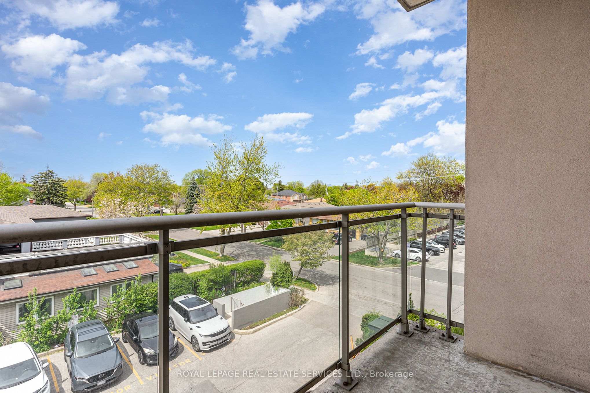 #303 - 778 Sheppard Avenue Property Photo 16