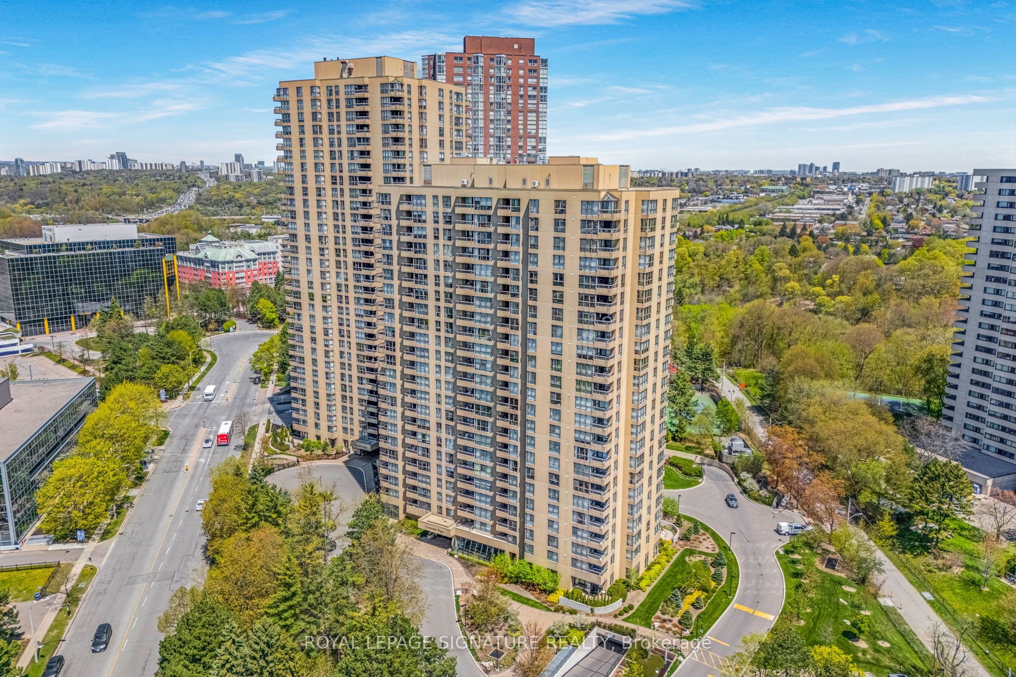 #1004 - 1 Concorde Place Property Photo