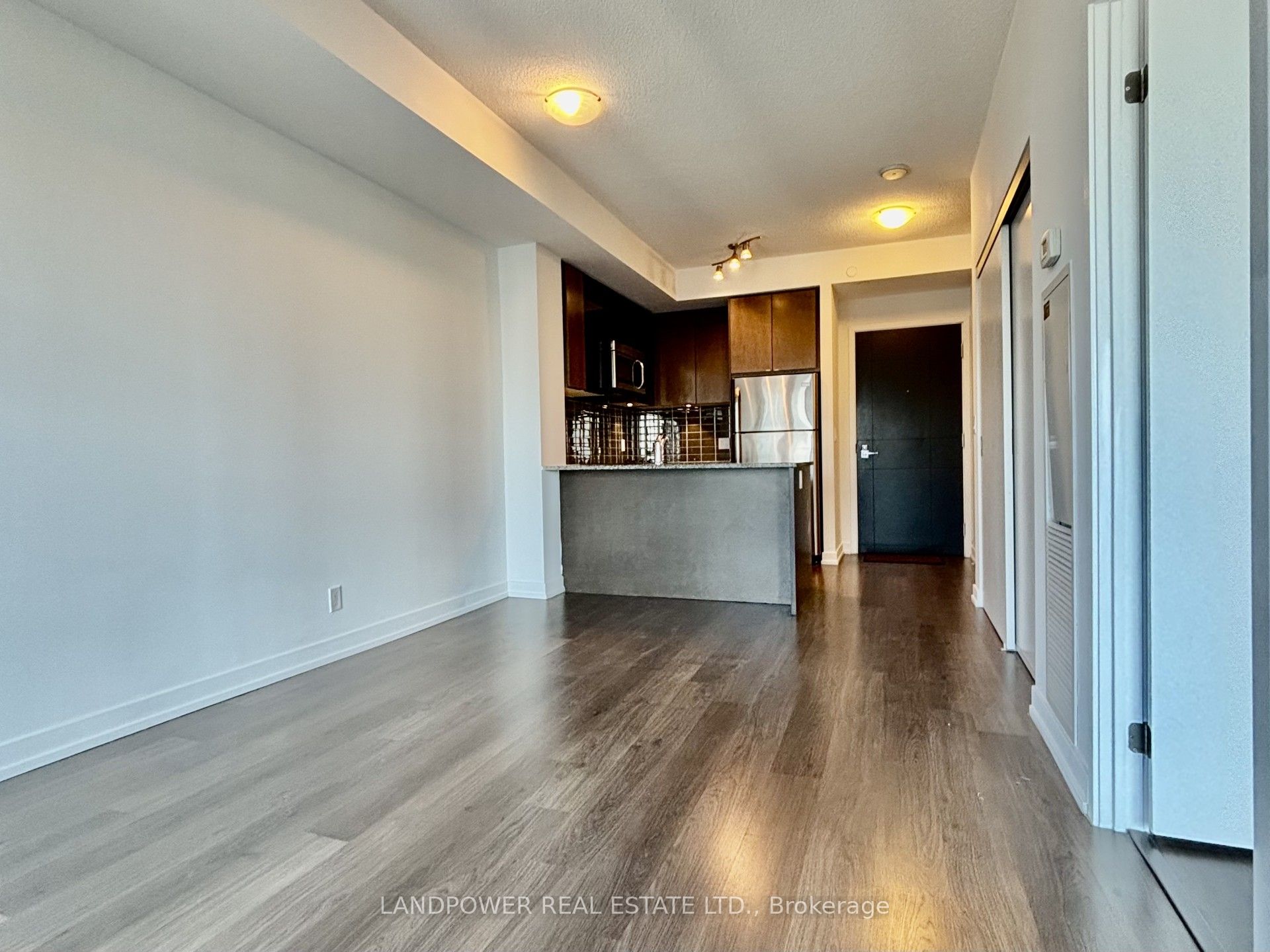 #1704 - 89 Dunfield Avenue Property Photo 6