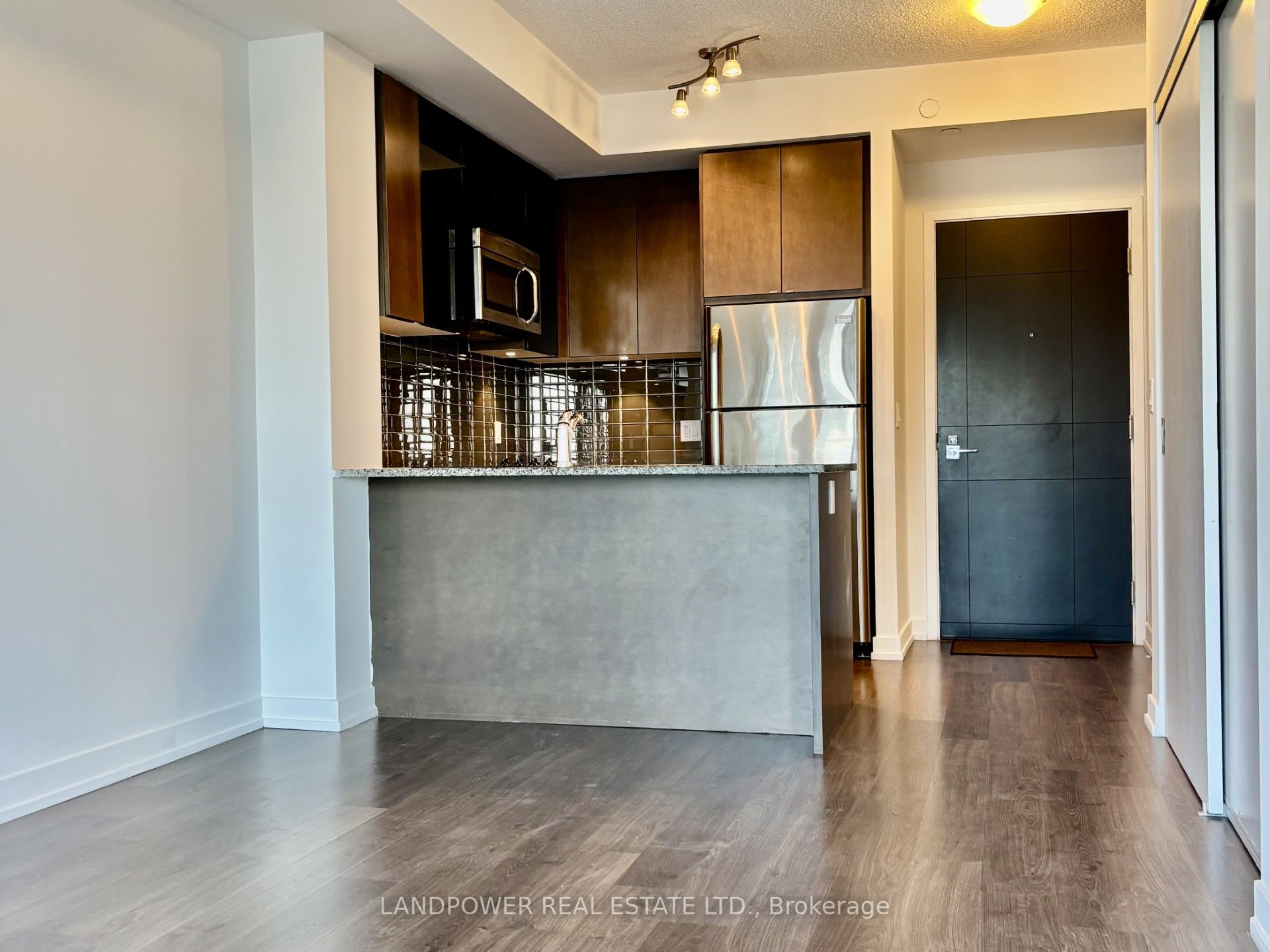 #1704 - 89 Dunfield Avenue Property Photo 7