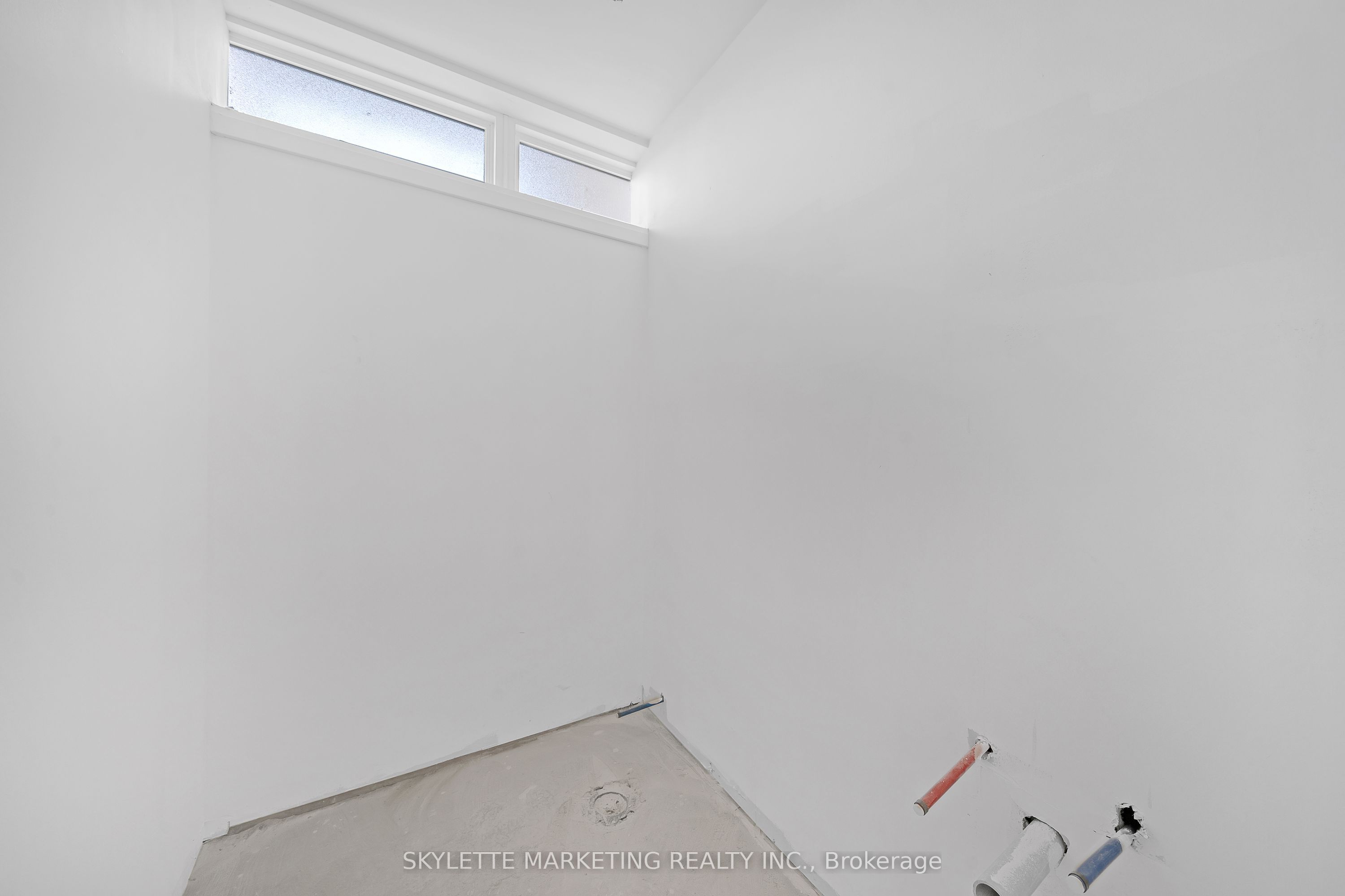 923 College Street Main Property Photo 28