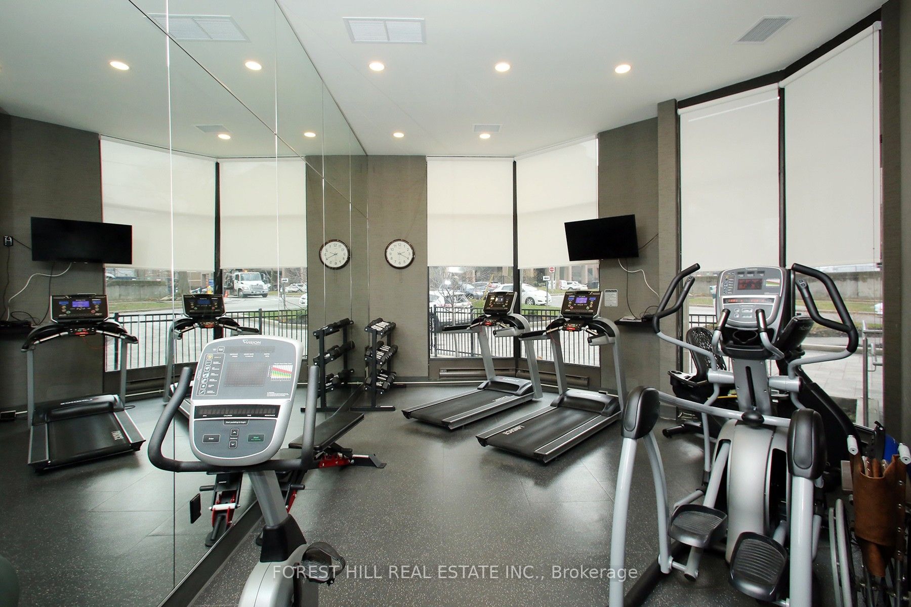 #1601 - 240 Heath Street Property Photo 21