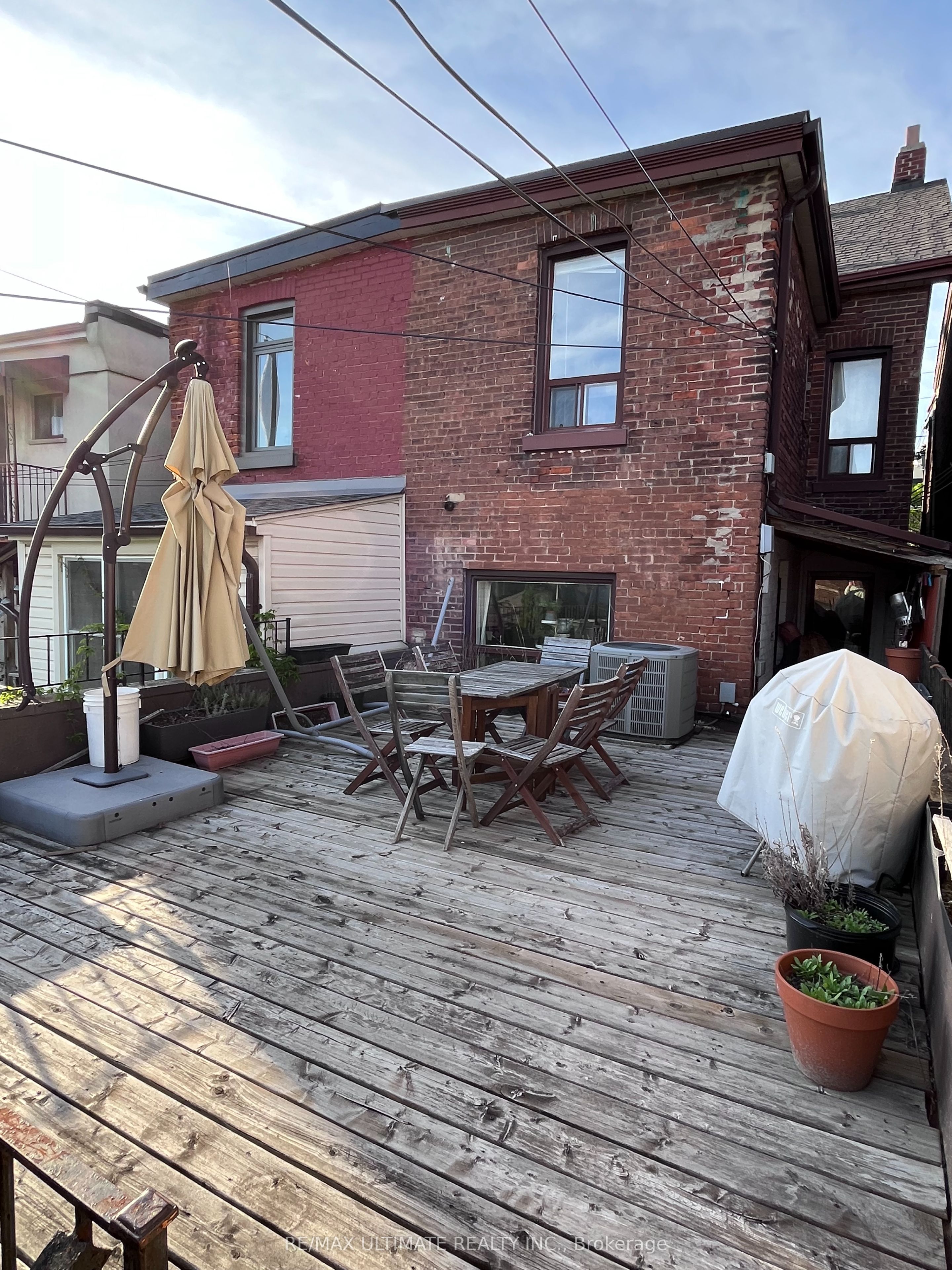 1155 Davenport Road Property Photo 9