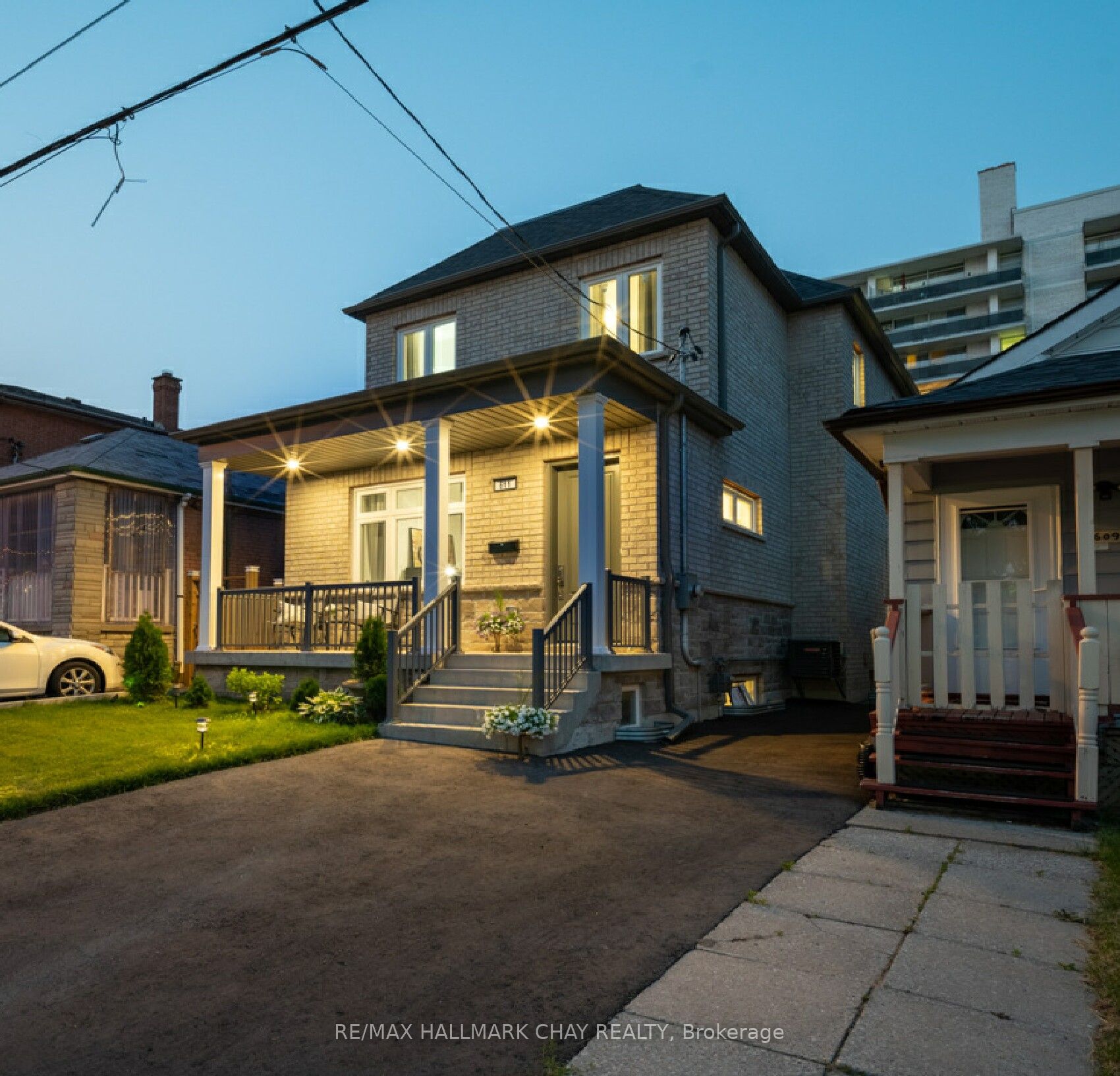 611 Northcliffe Boulevard Property Photo 1