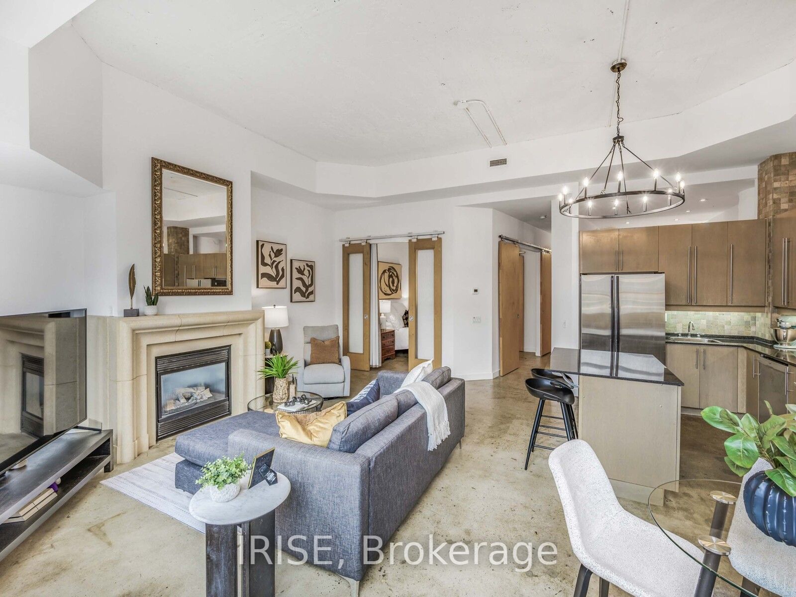 #939 - 155 Dalhousie Street Property Photo 1