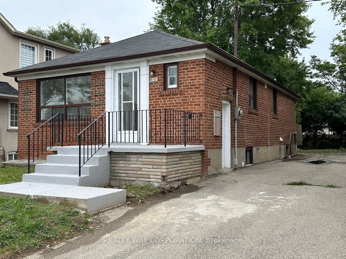 633 Sheppard Avenue Property Photo 1