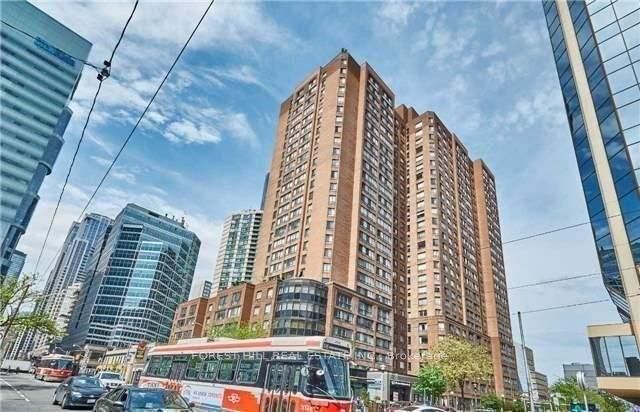 #1007 - 633 Bay Street Property Photo 1