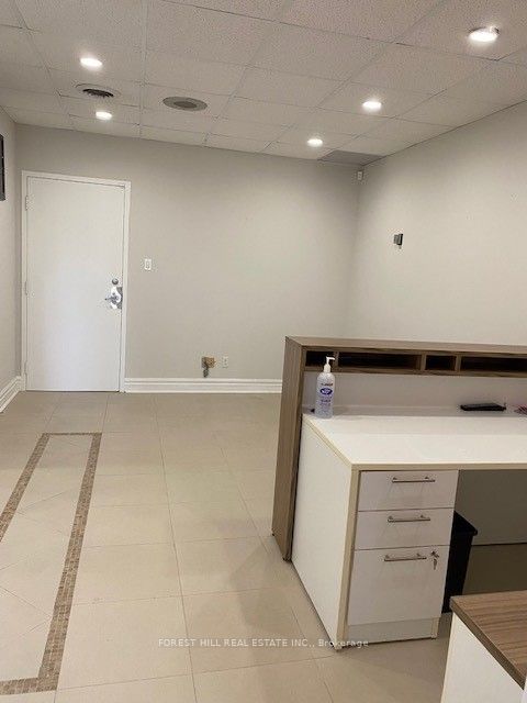 1100 Sheppard Avenue E 212 Property Photo 3