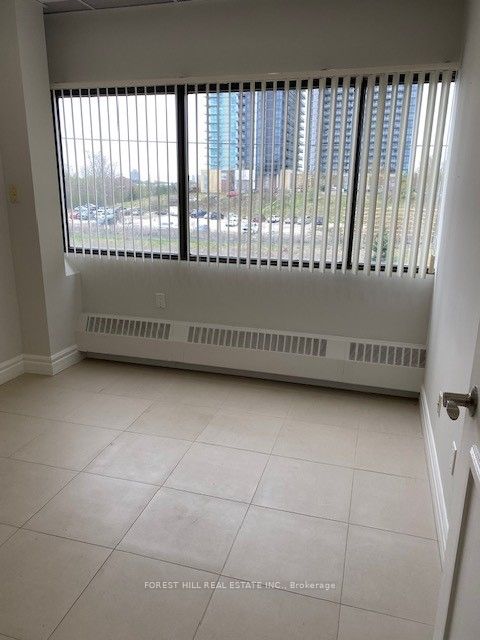 1100 Sheppard Avenue E 212 Property Photo 4