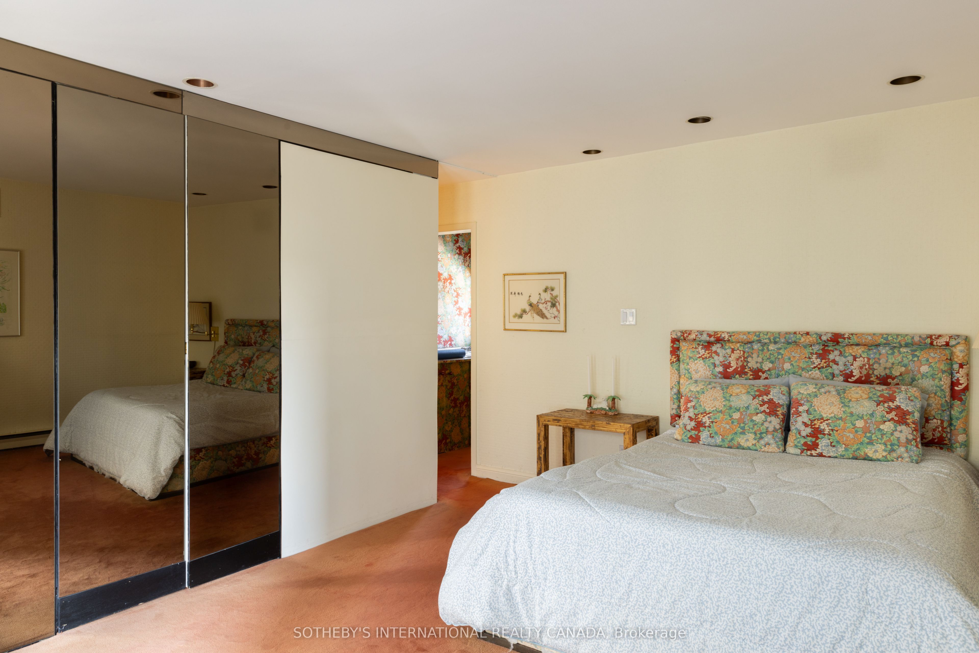 18 Gloucester Lane Property Photo 18