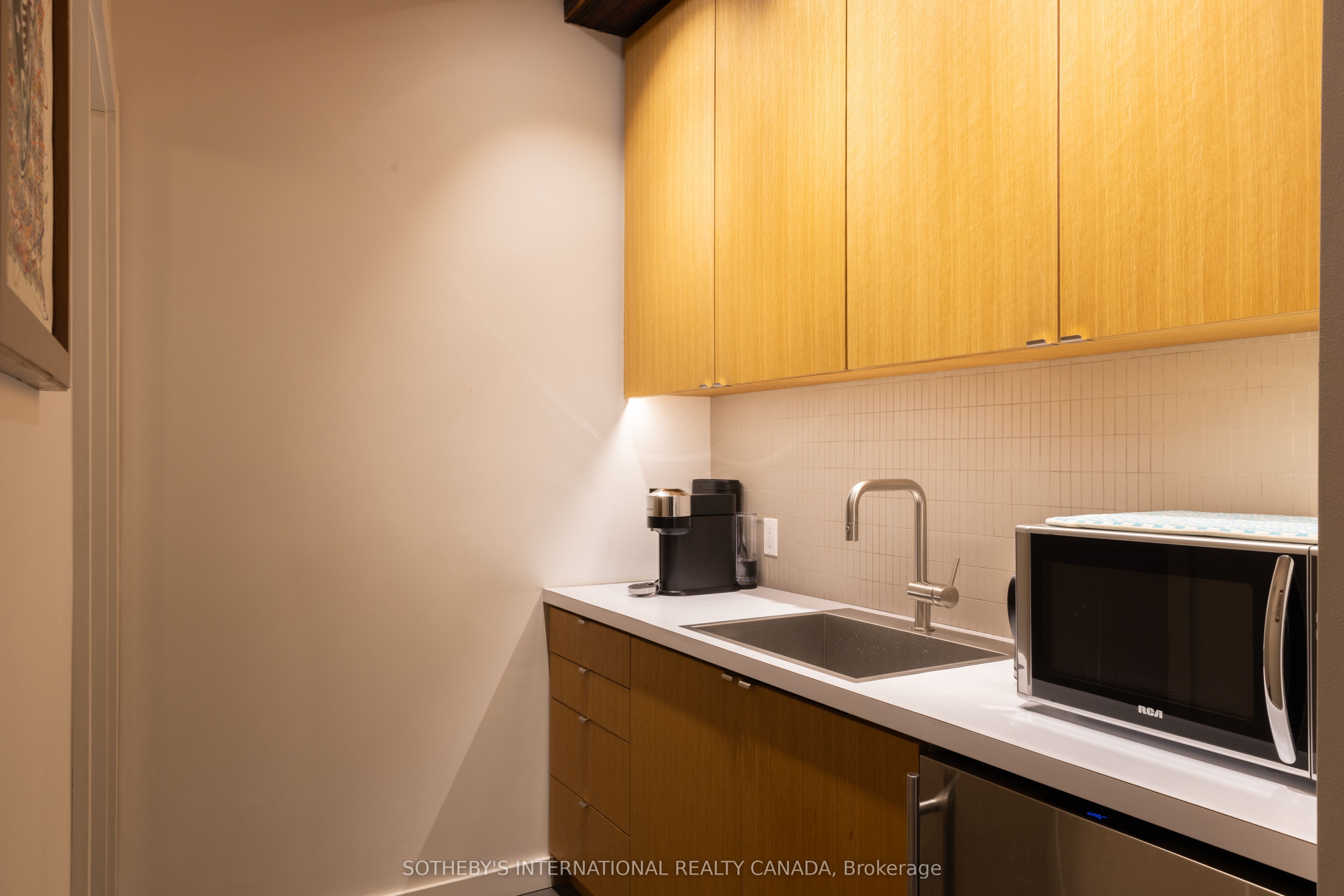 18 Gloucester Lane Property Photo 35