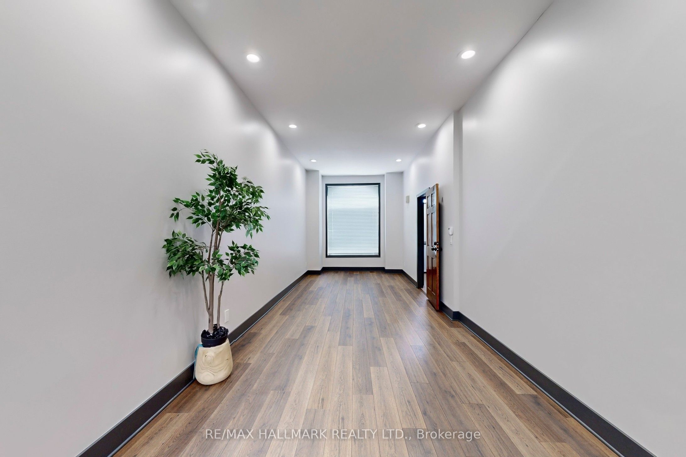 148 Parliament Street Property Photo 6