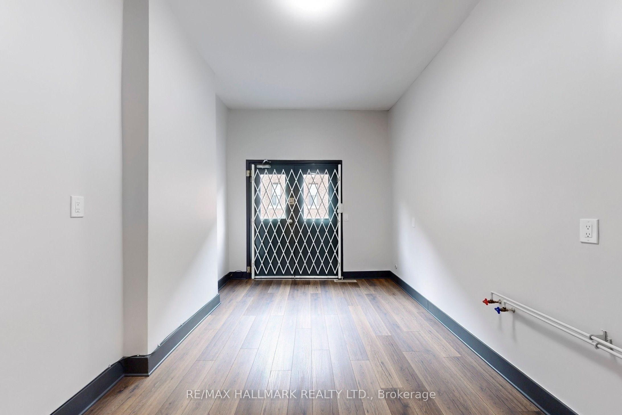 148 Parliament Street Property Photo 9