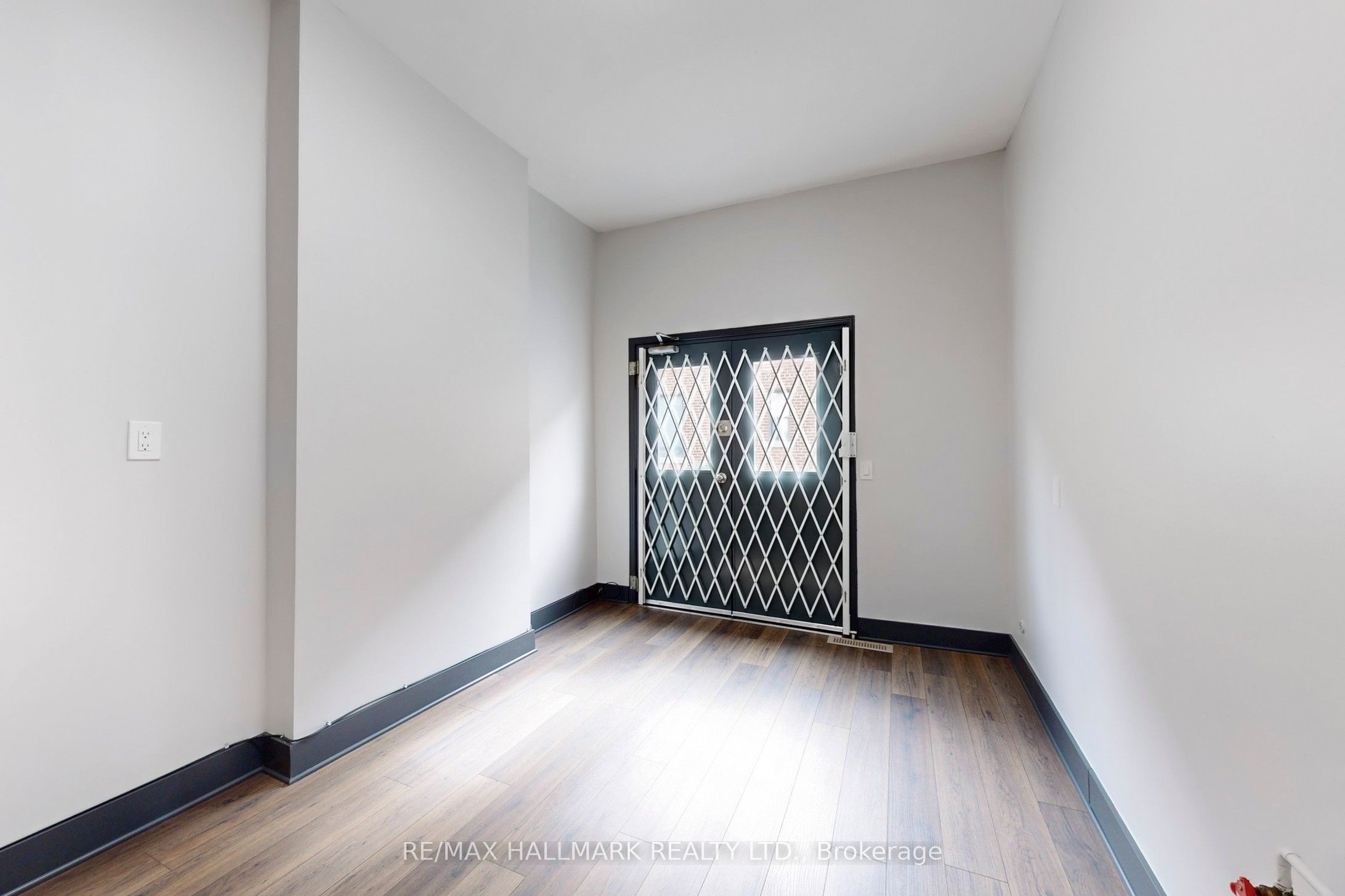 148 Parliament Street Property Photo 10