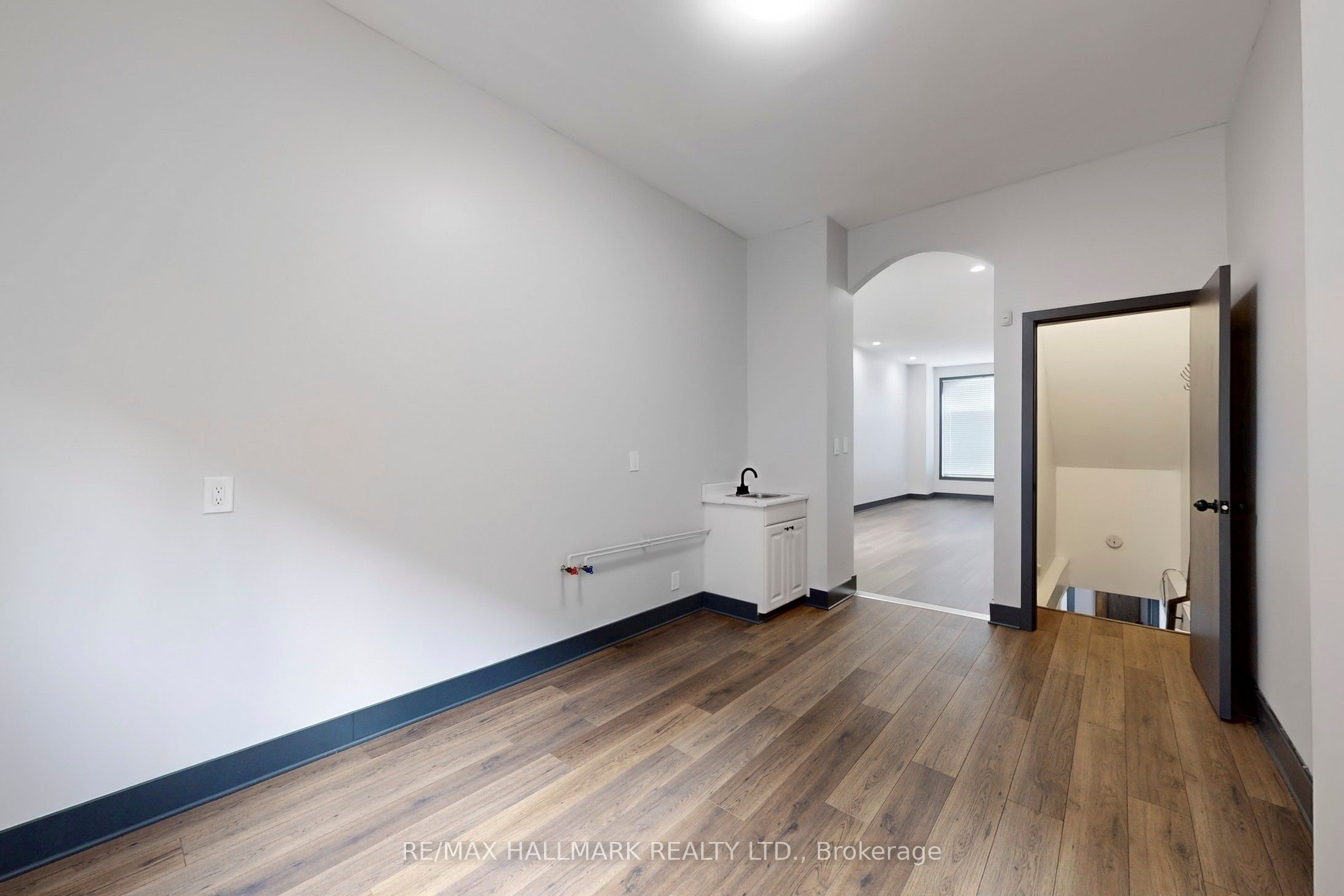 148 Parliament Street Property Photo 12