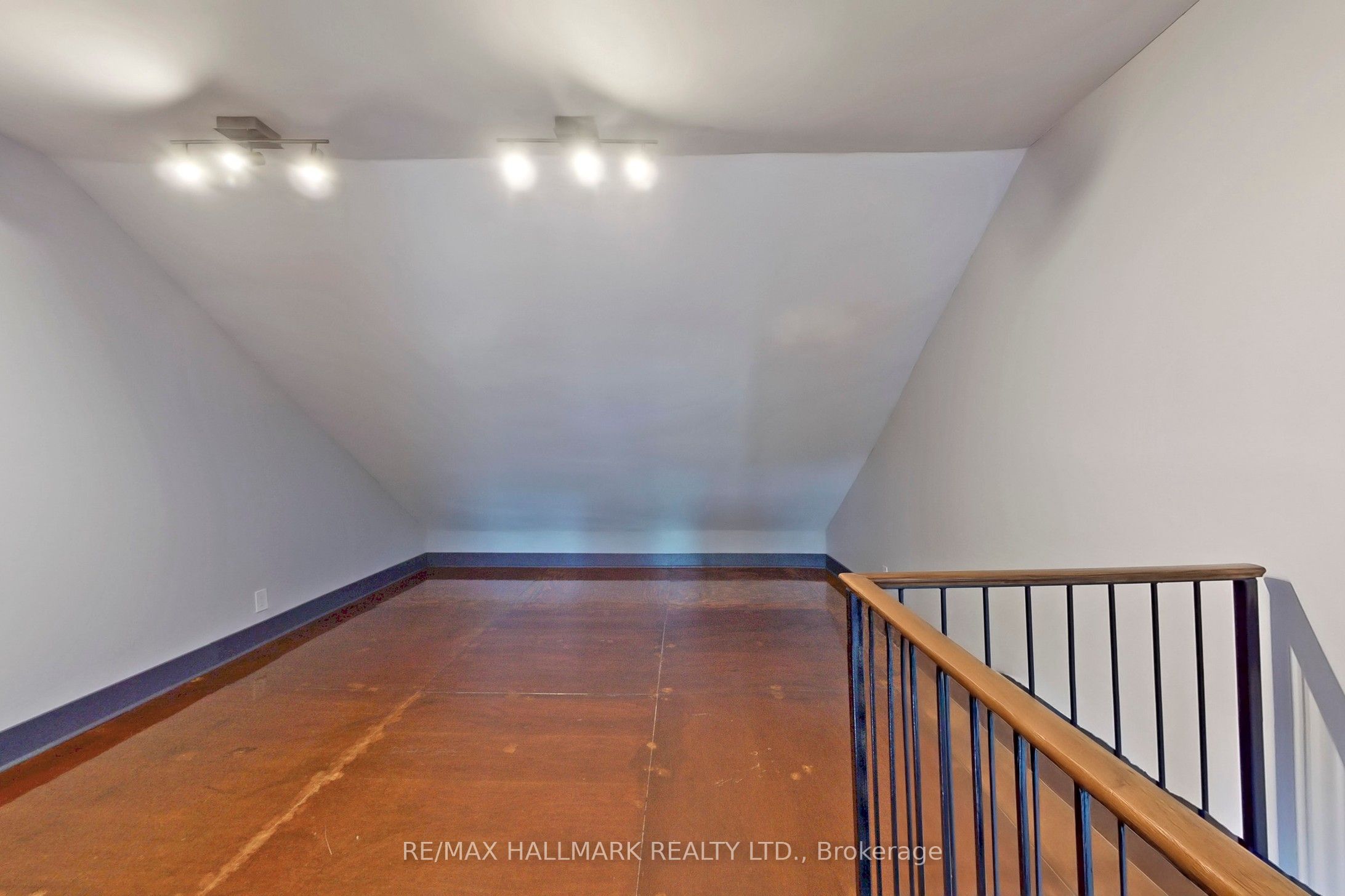 148 Parliament Street Property Photo 37