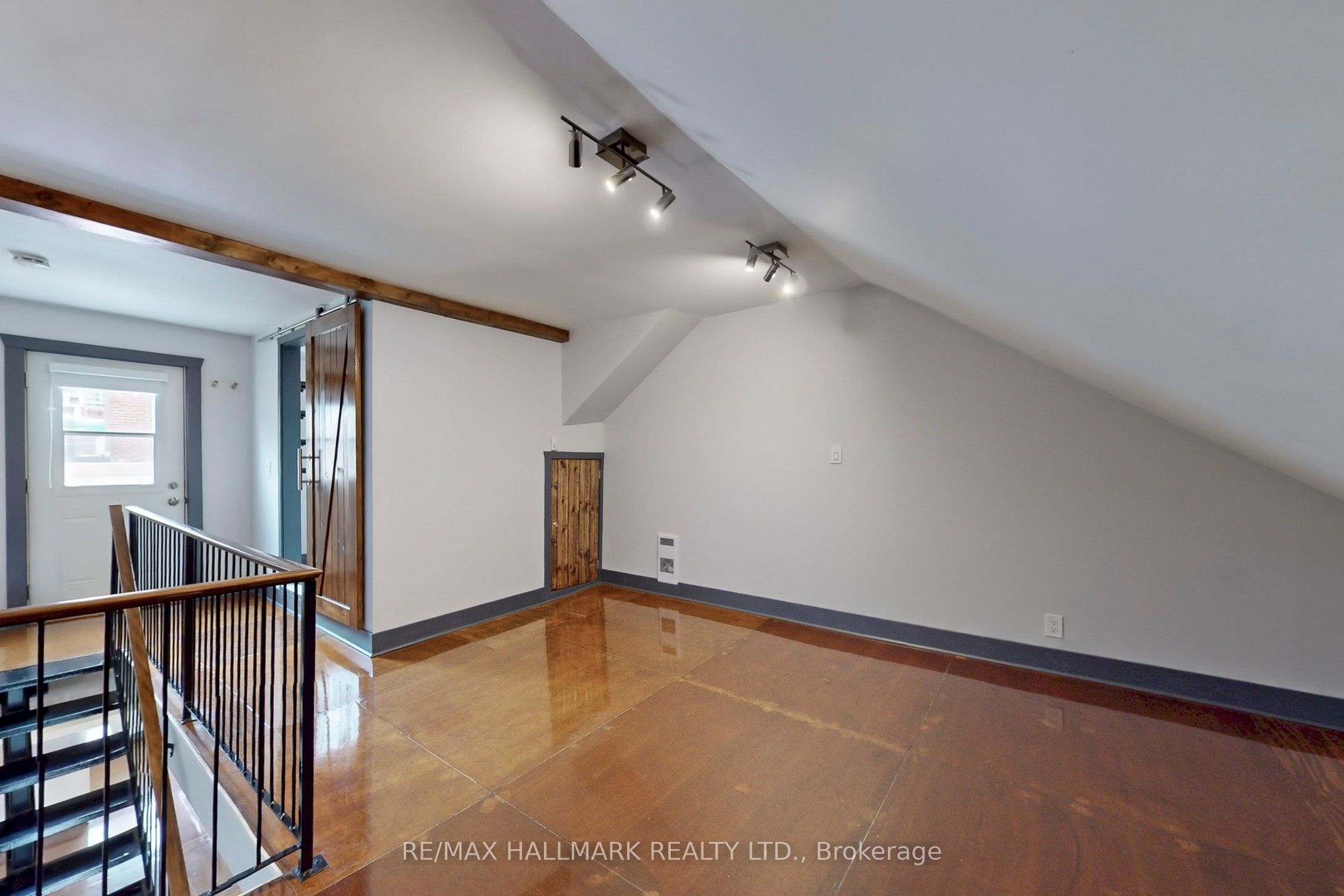148 Parliament Street Property Photo 38