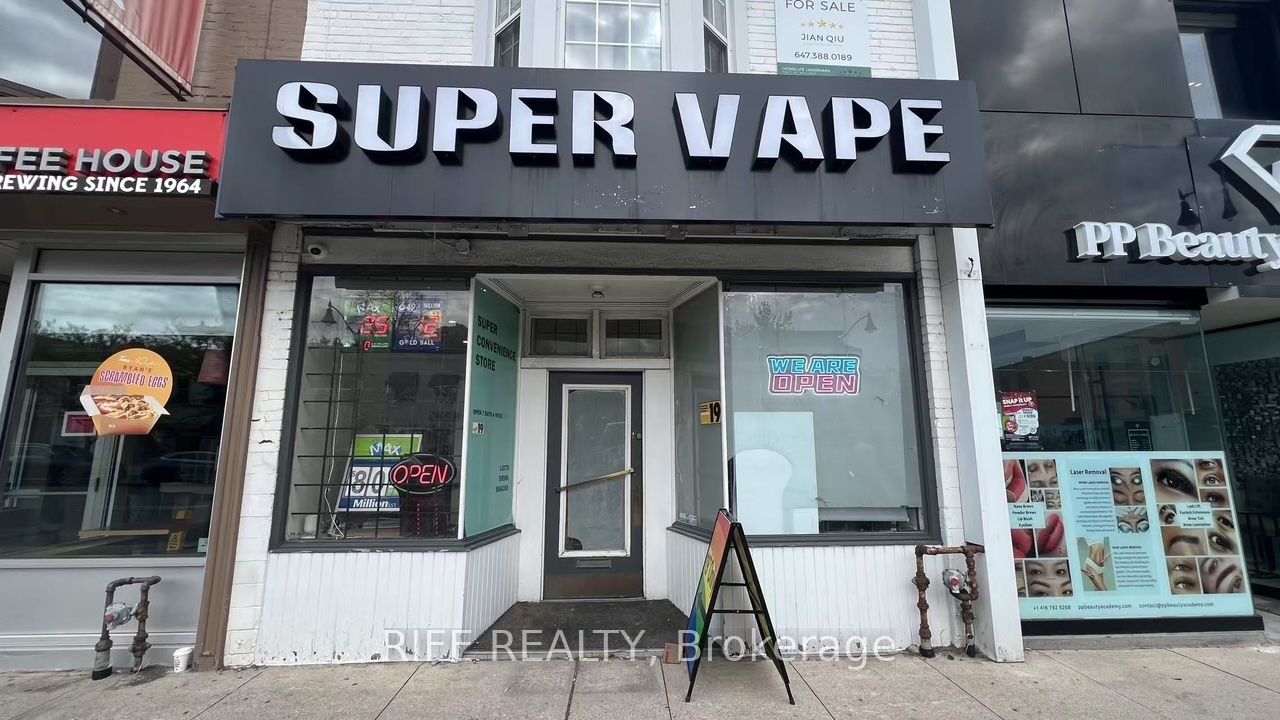 2615 Yonge Street Property Photo