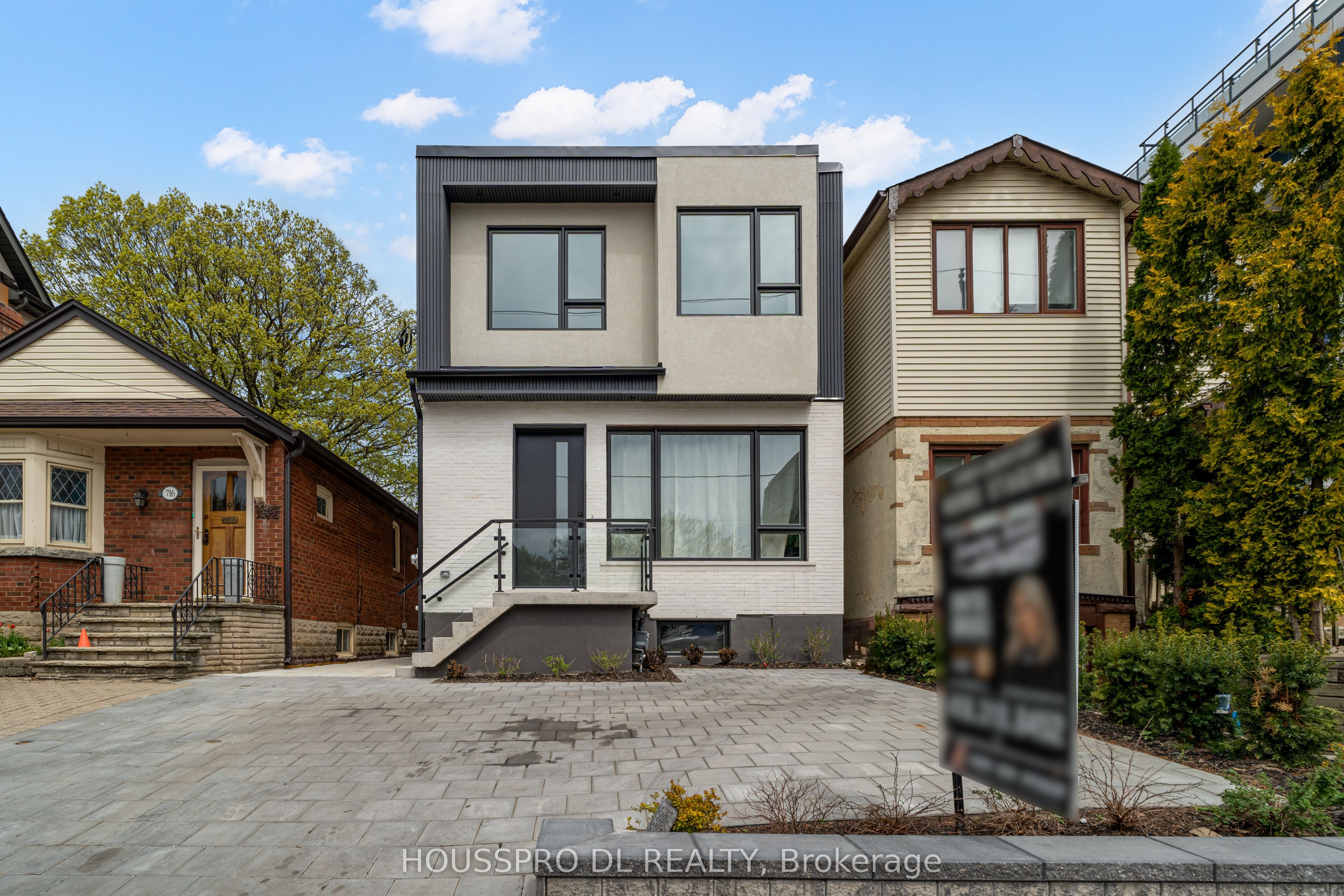 718 Hillsdale Avenue Property Photo