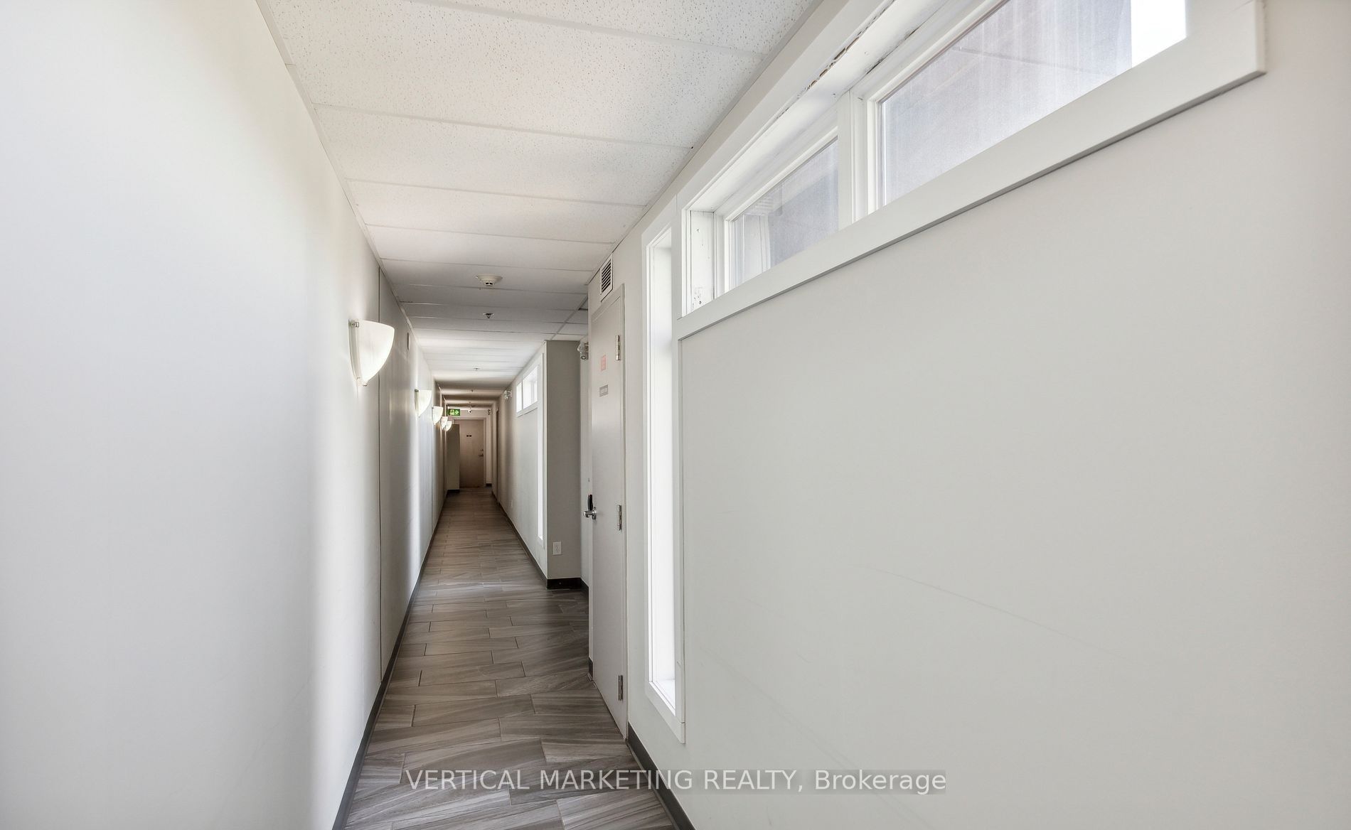 335 College Street Property Photo 46
