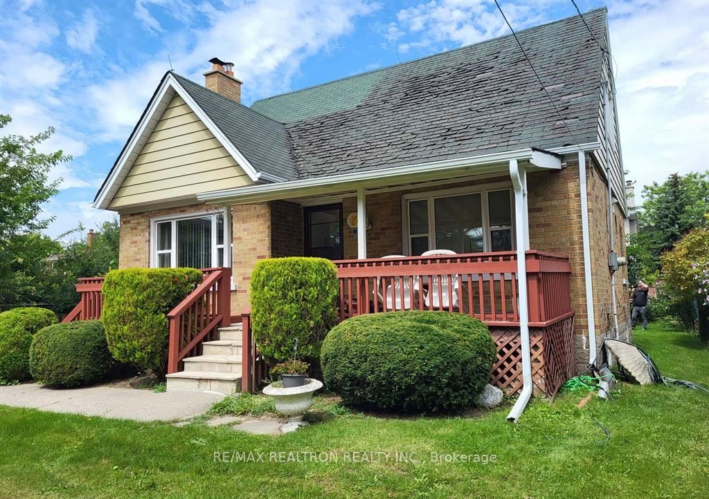 52 Patrick Boulevard Property Photo 6