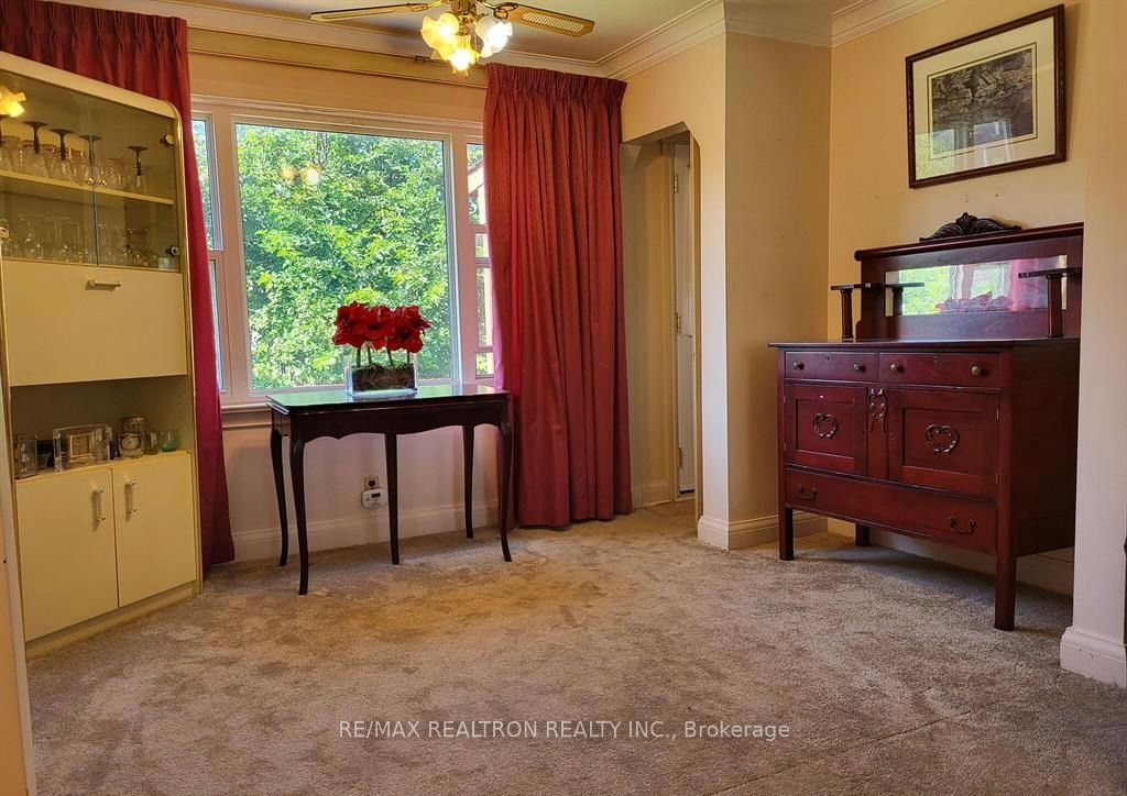 52 Patrick Boulevard Property Photo 9