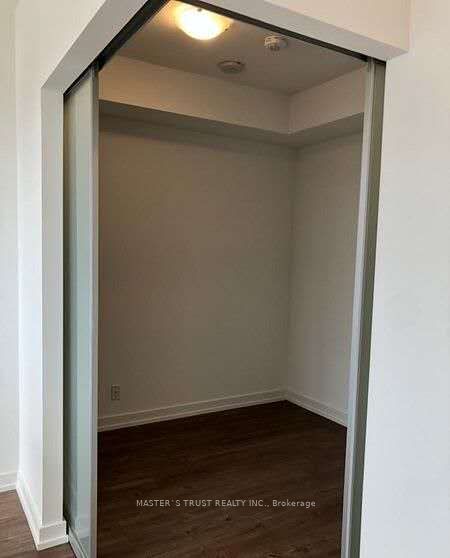 203 College Street 1803 Property Photo 6