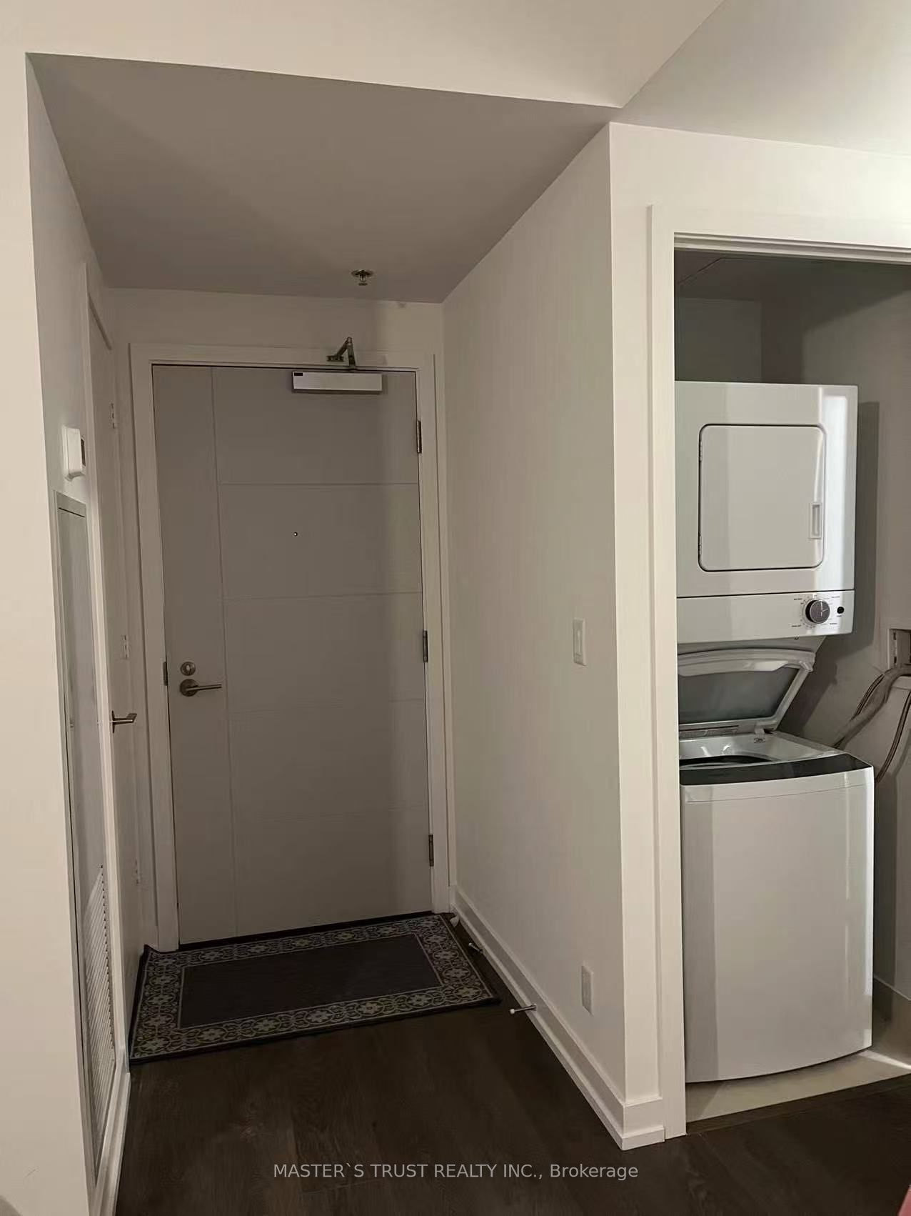 203 College Street 1803 Property Photo 15