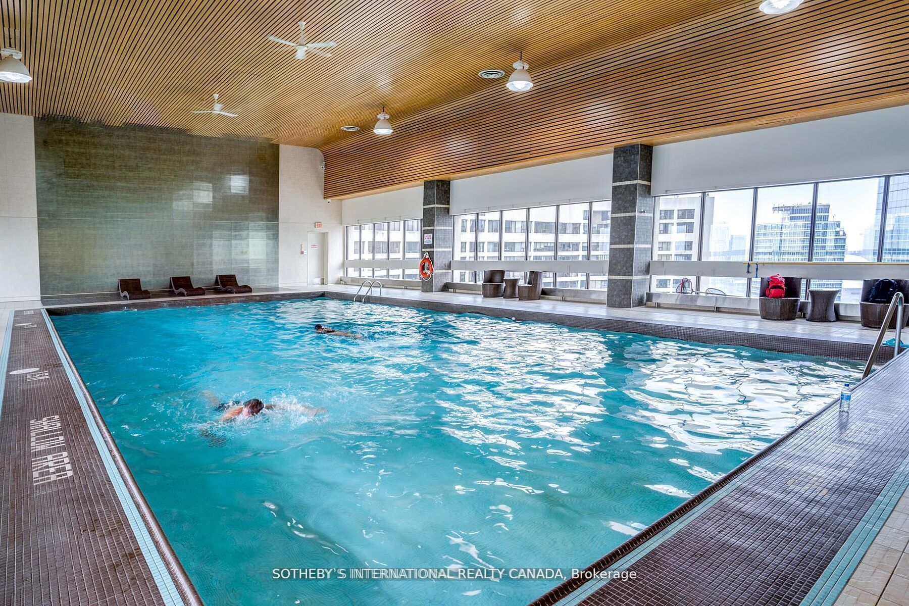 33 Harbour Square 2208 Property Photo 30