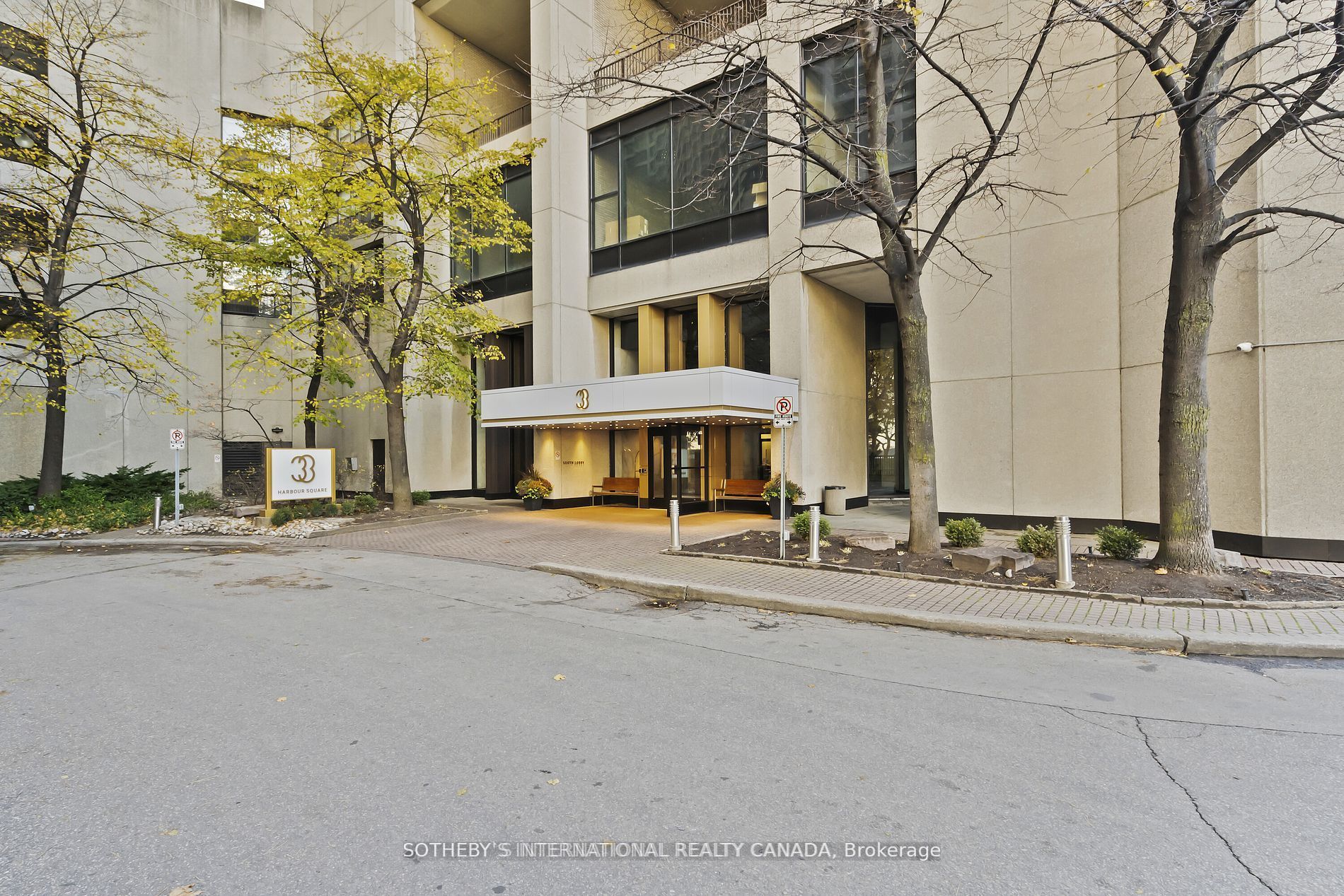 33 Harbour Square 2208 Property Photo 33
