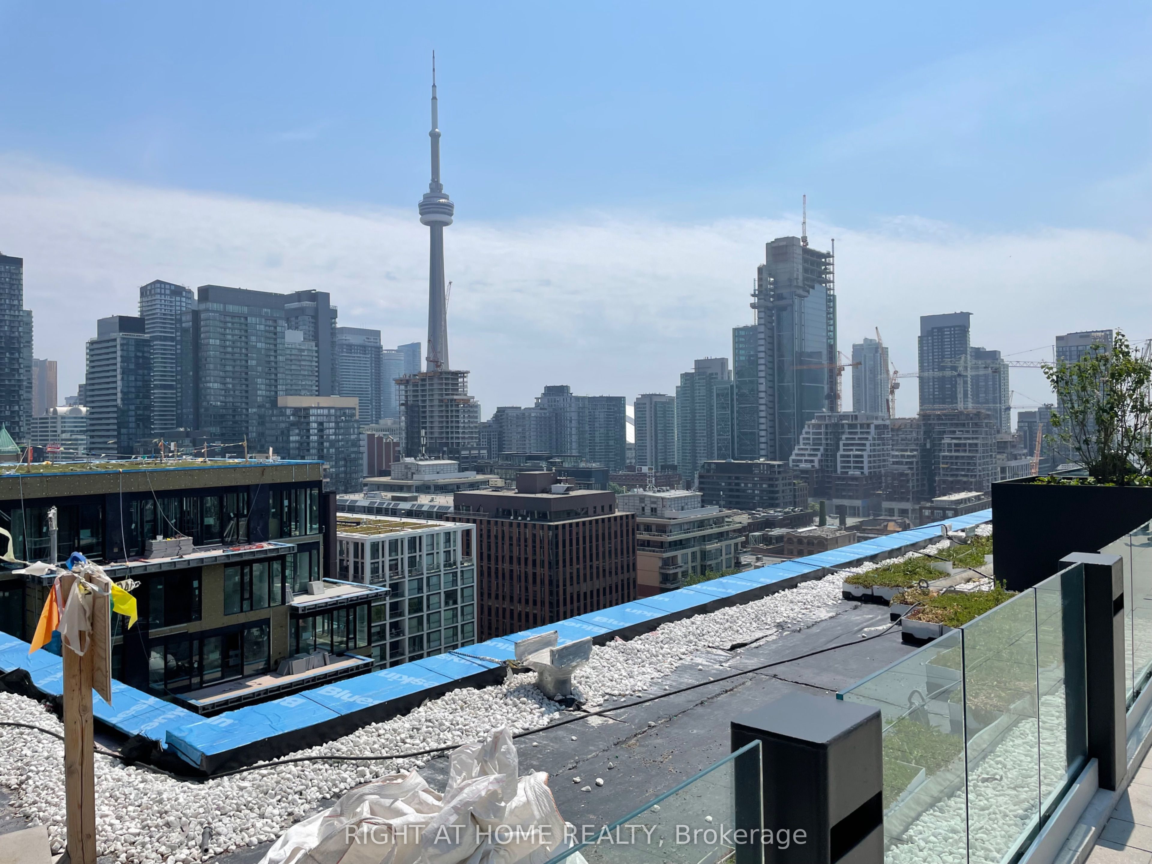 #734 - 505 Richmond Street Property Photo 15