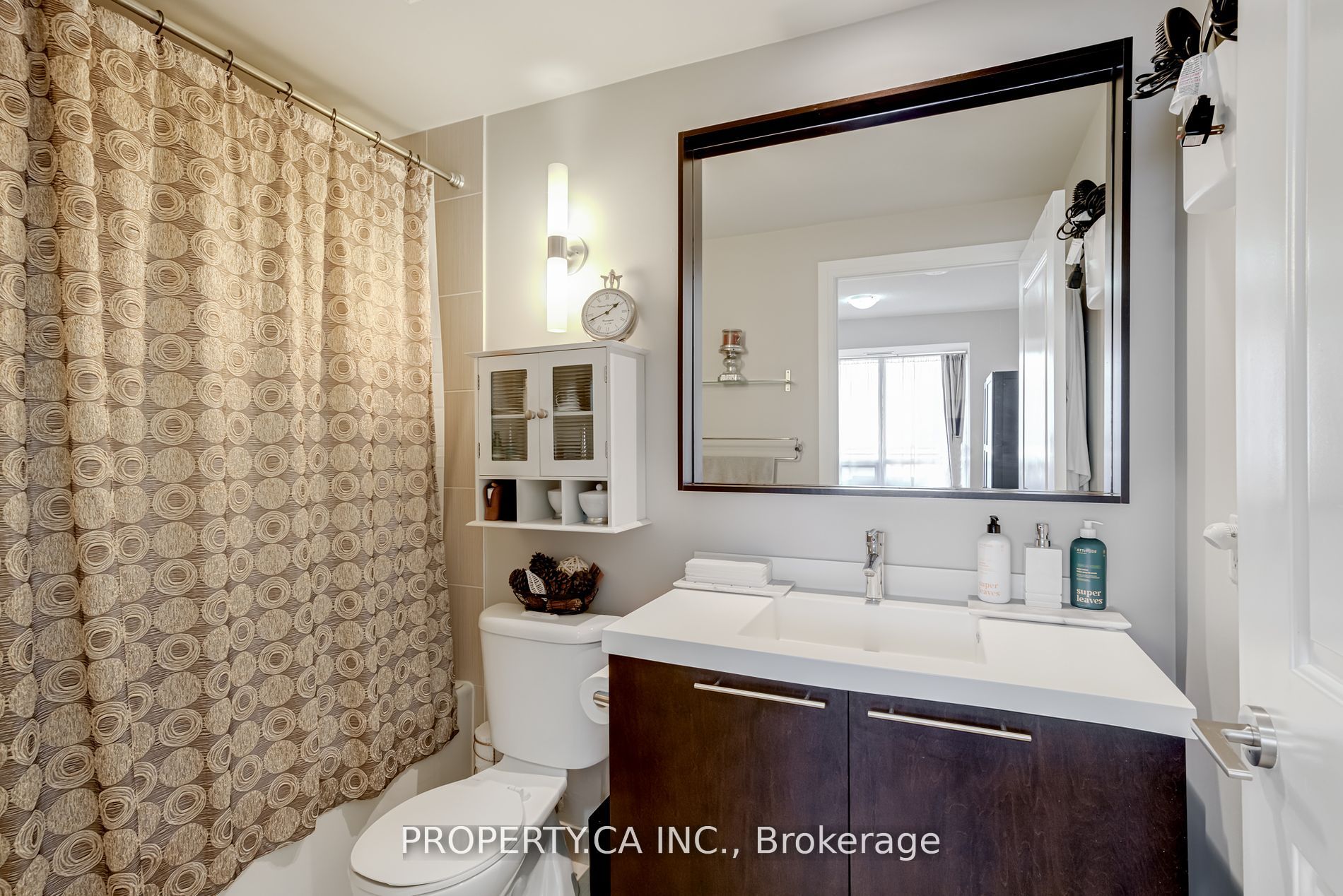#205 - 100 Harrison Gardens Property Photo 26