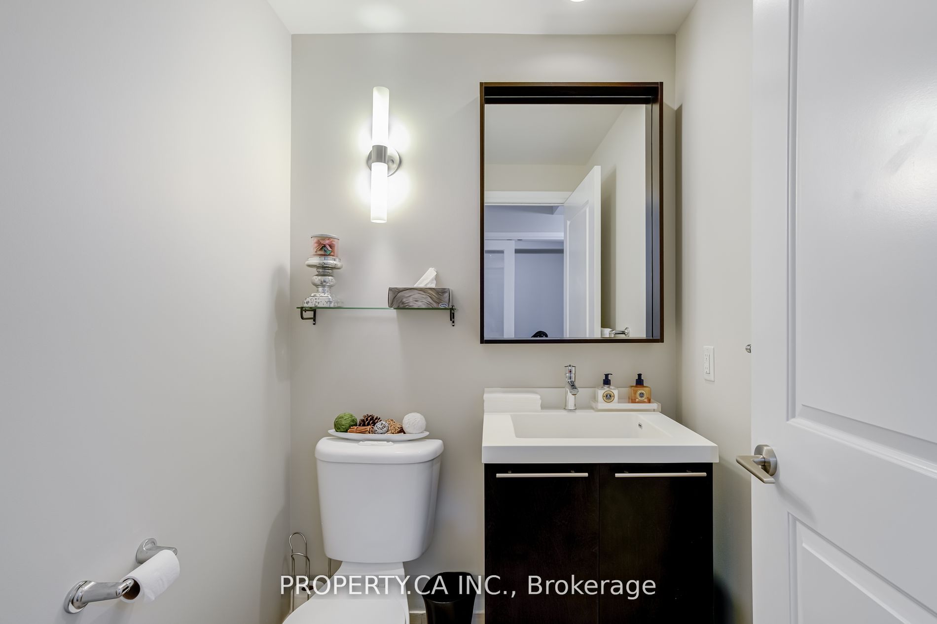 #205 - 100 Harrison Gardens Property Photo 29