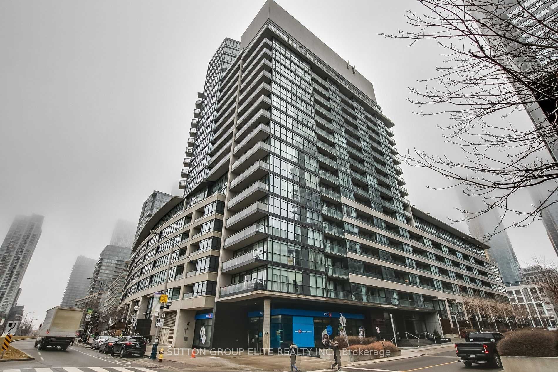8 Telegram Mews 910 Property Photo 1
