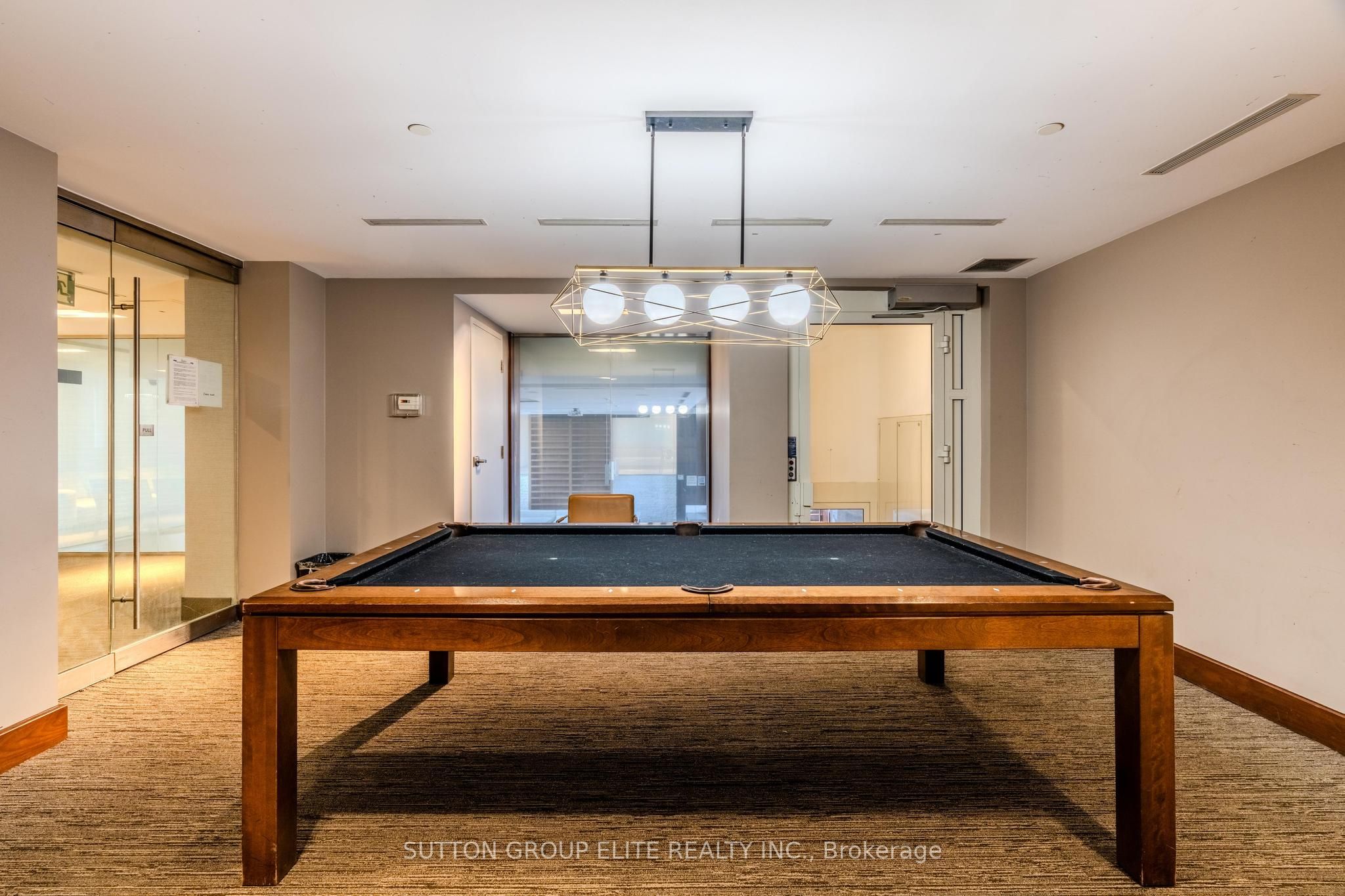 8 Telegram Mews 910 Property Photo 8