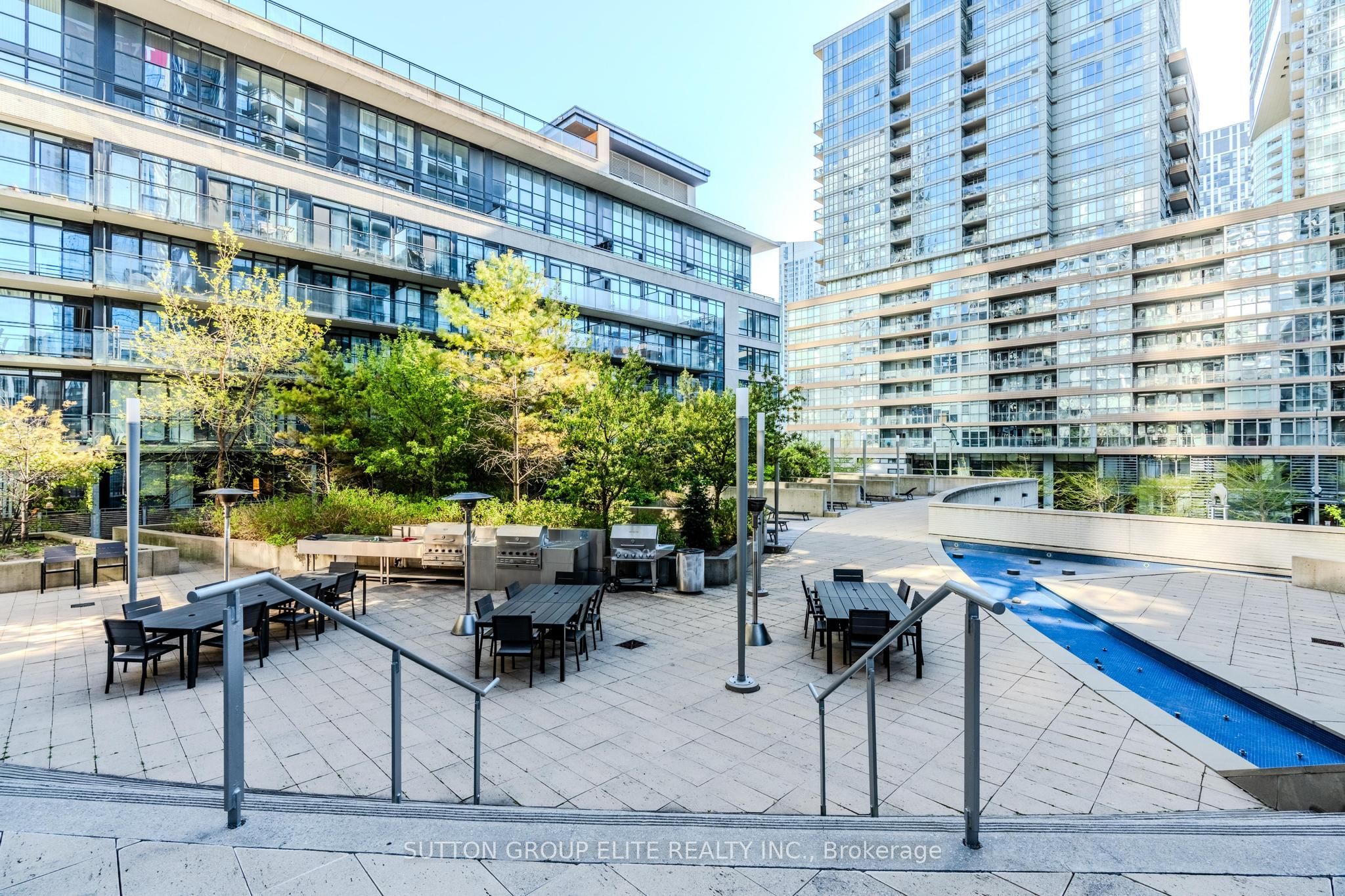 8 Telegram Mews 910 Property Photo 15