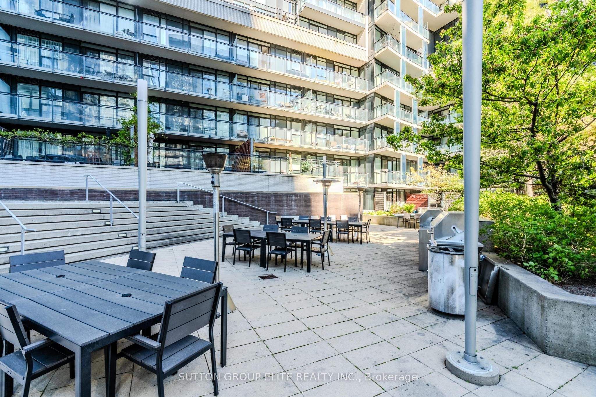 8 Telegram Mews 910 Property Photo 17