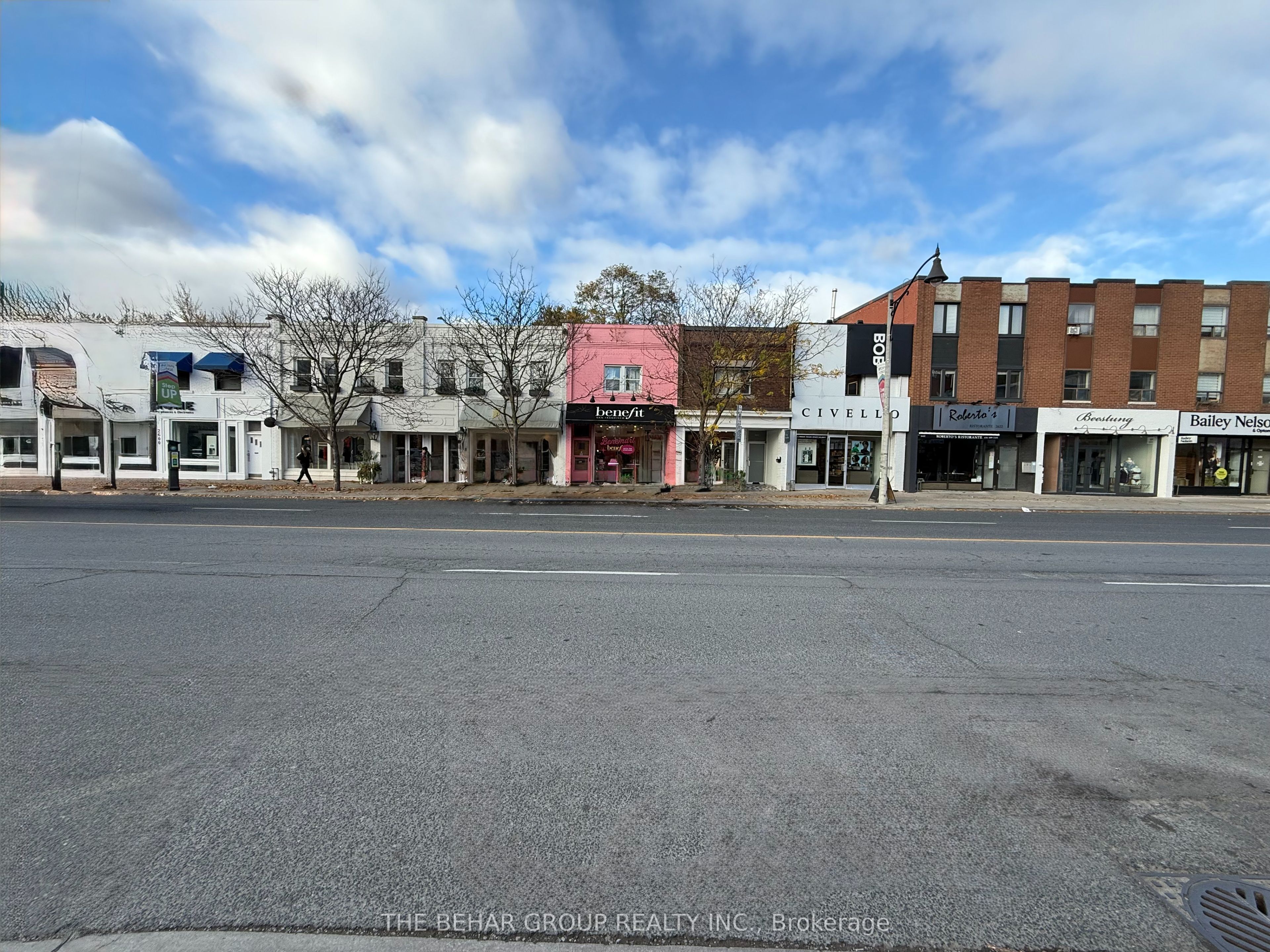 2612 Yonge Street Property Photo 1