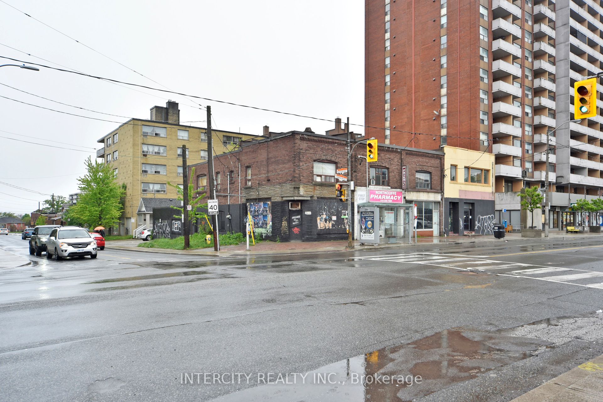 1747 - 1757 Eglinton Avenue W Property Photo 15