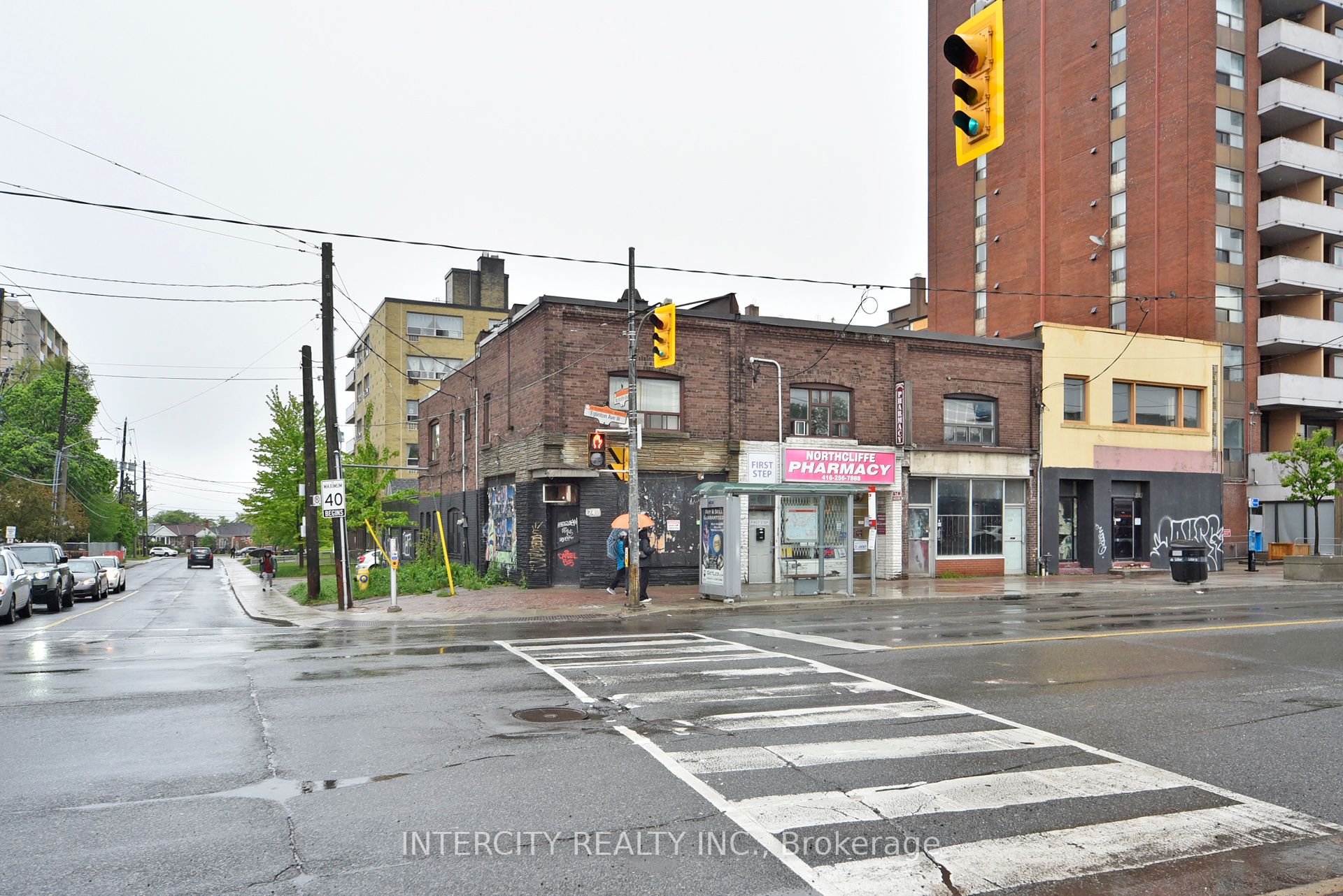 1747 - 1757 Eglinton Avenue W Property Photo 16